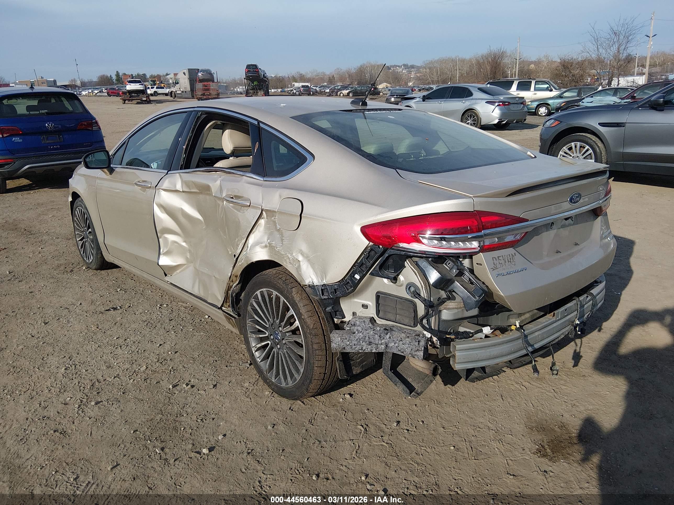 FORD FUSION image 3