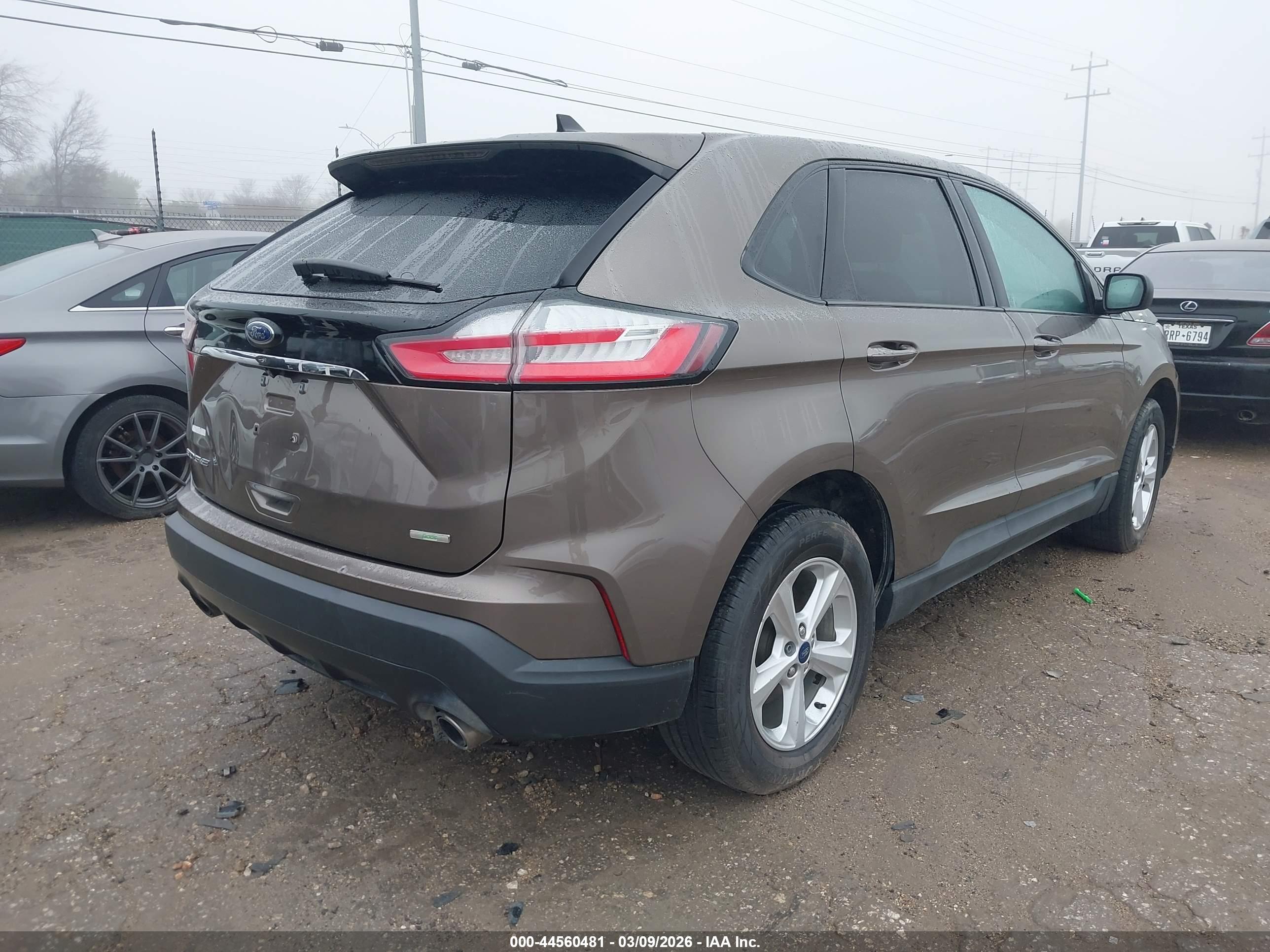 FORD EDGE image 4