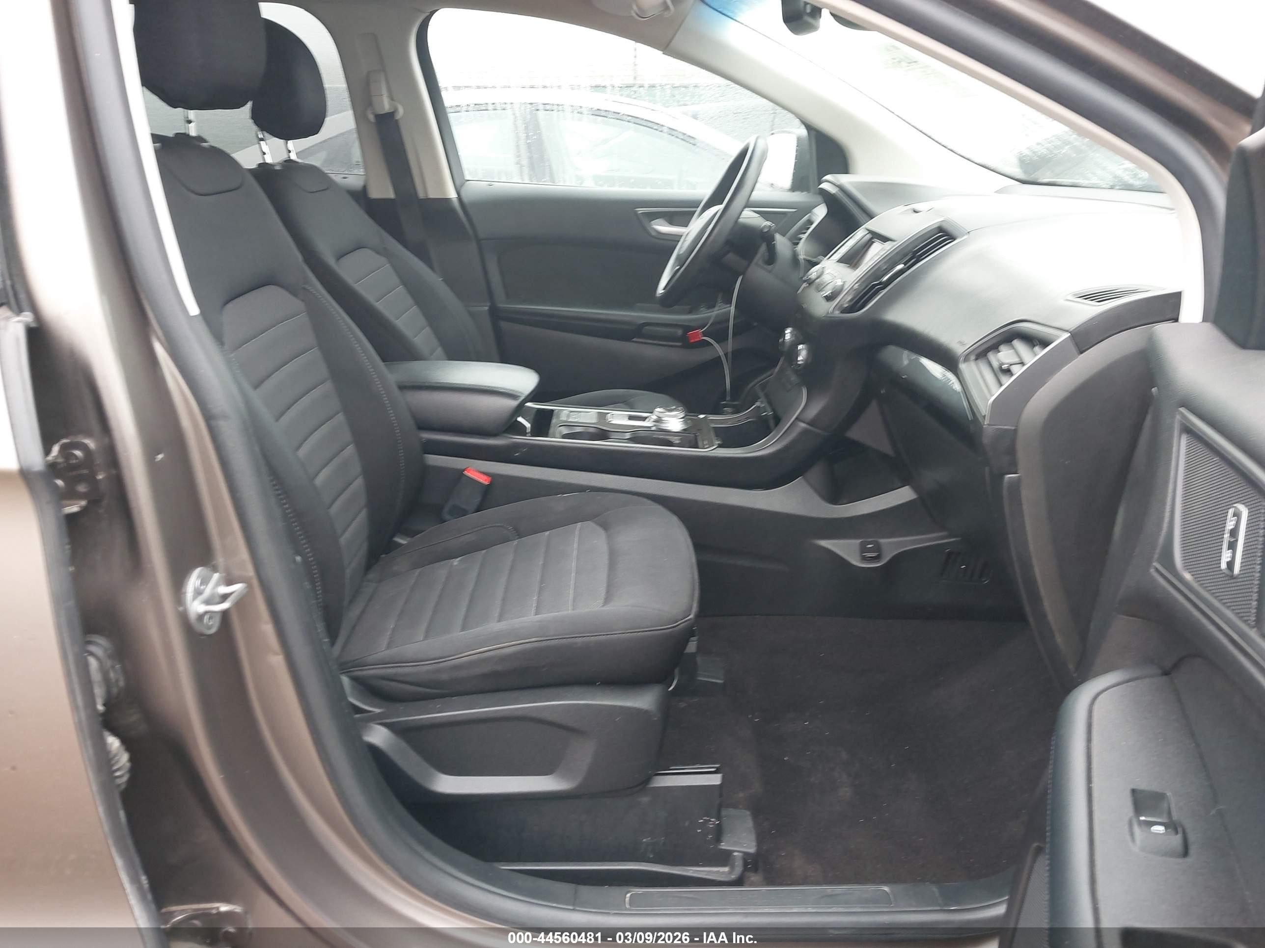FORD EDGE image 5