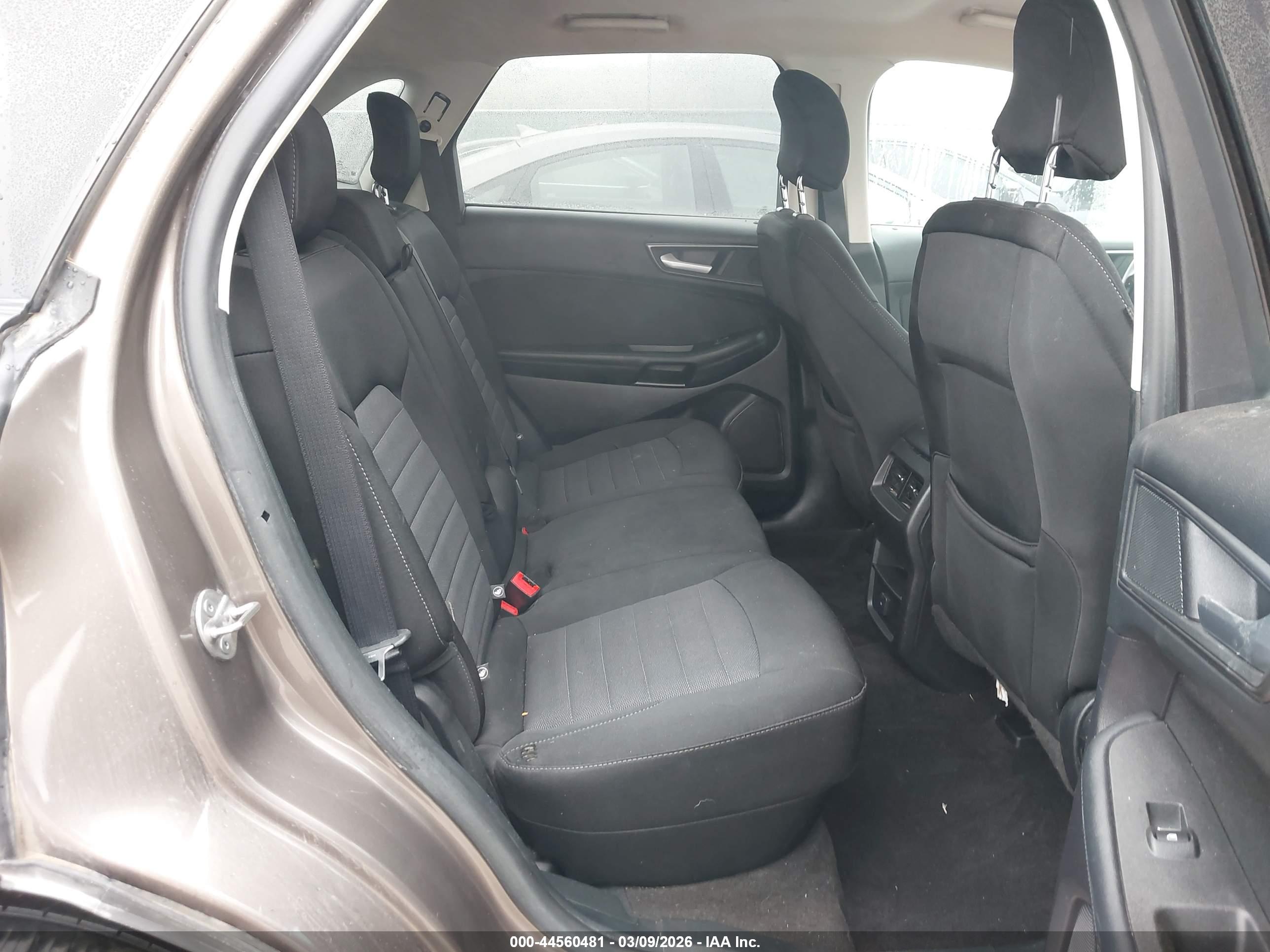 FORD EDGE image 8