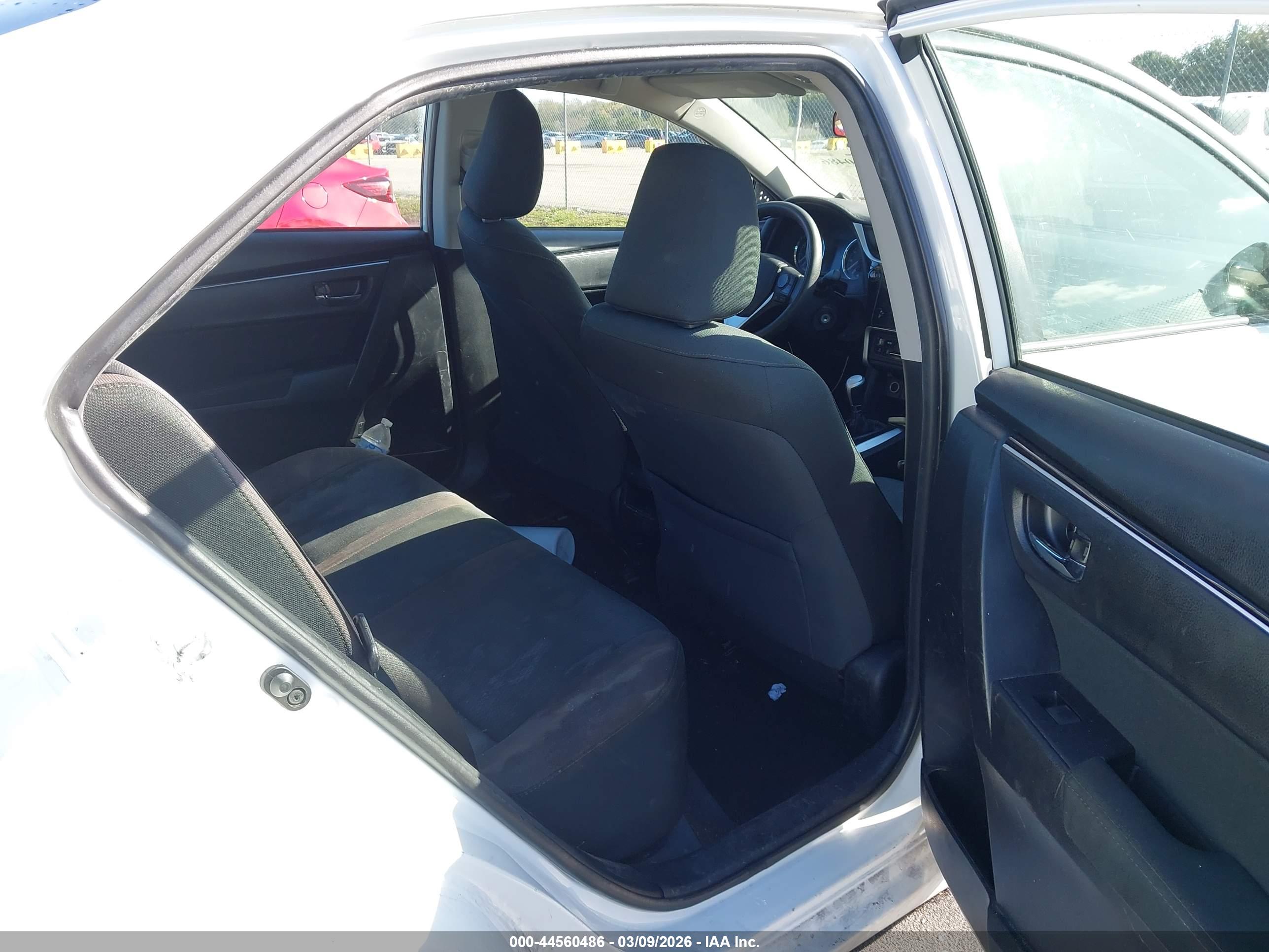 TOYOTA COROLLA image 8