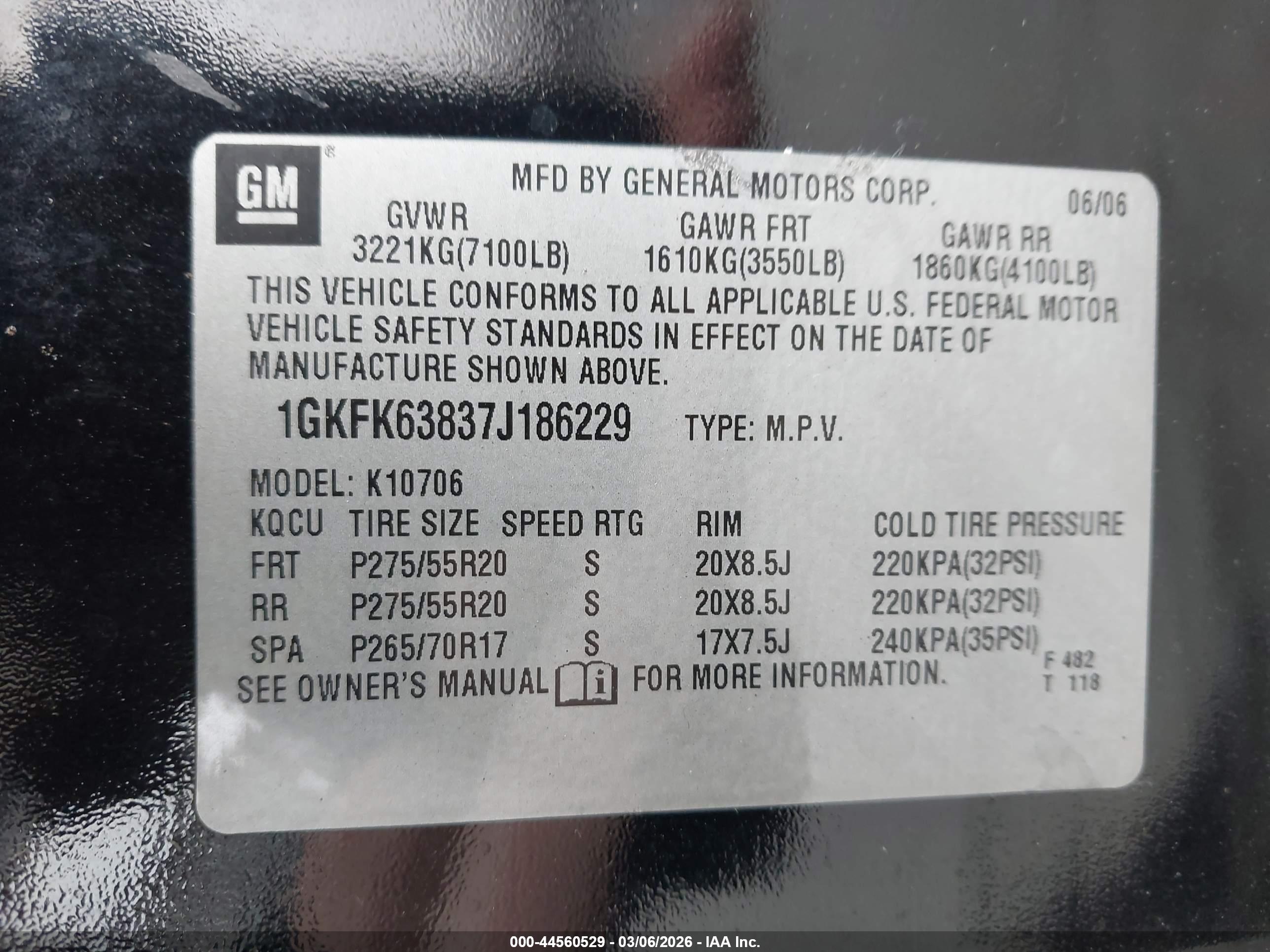 GMC YUKON image 9
