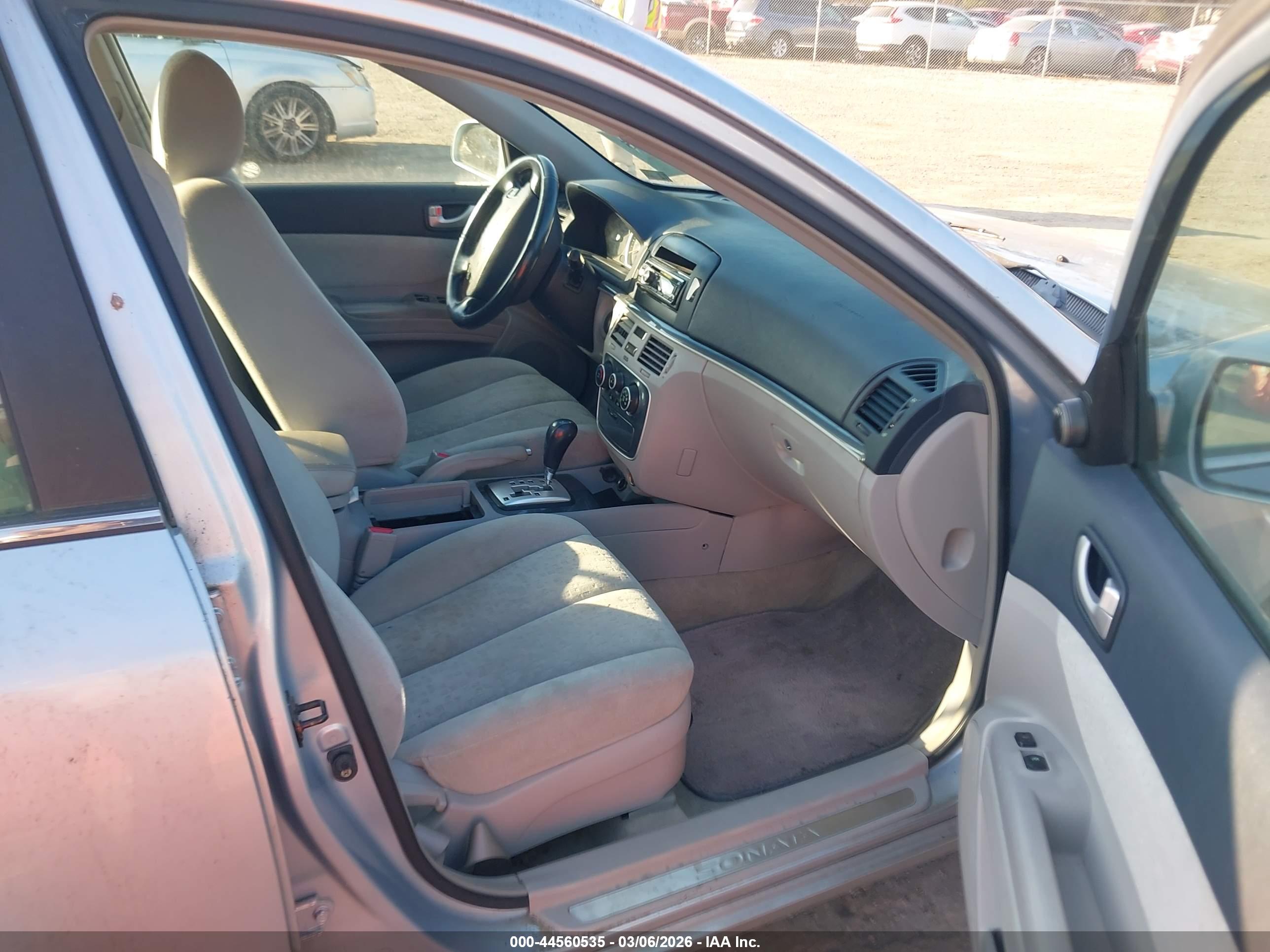 HYUNDAI SONATA image 5