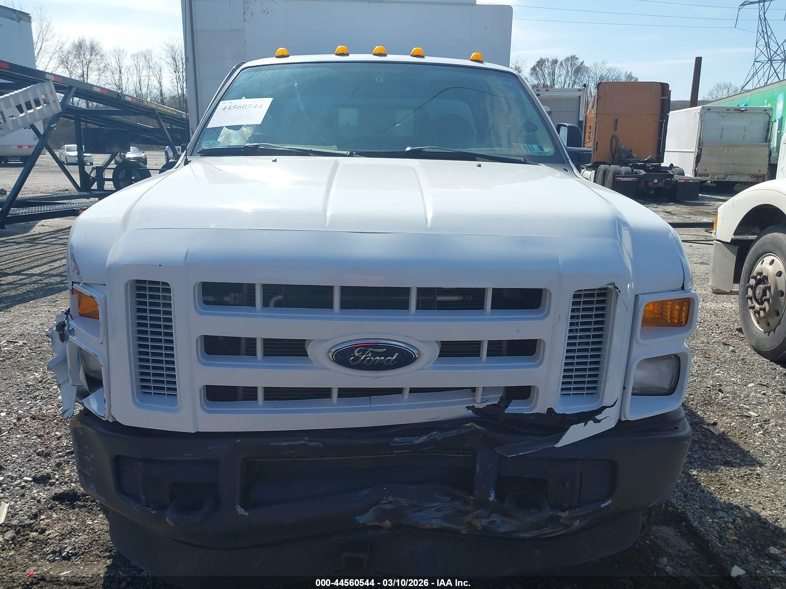 FORD F-350 image 10