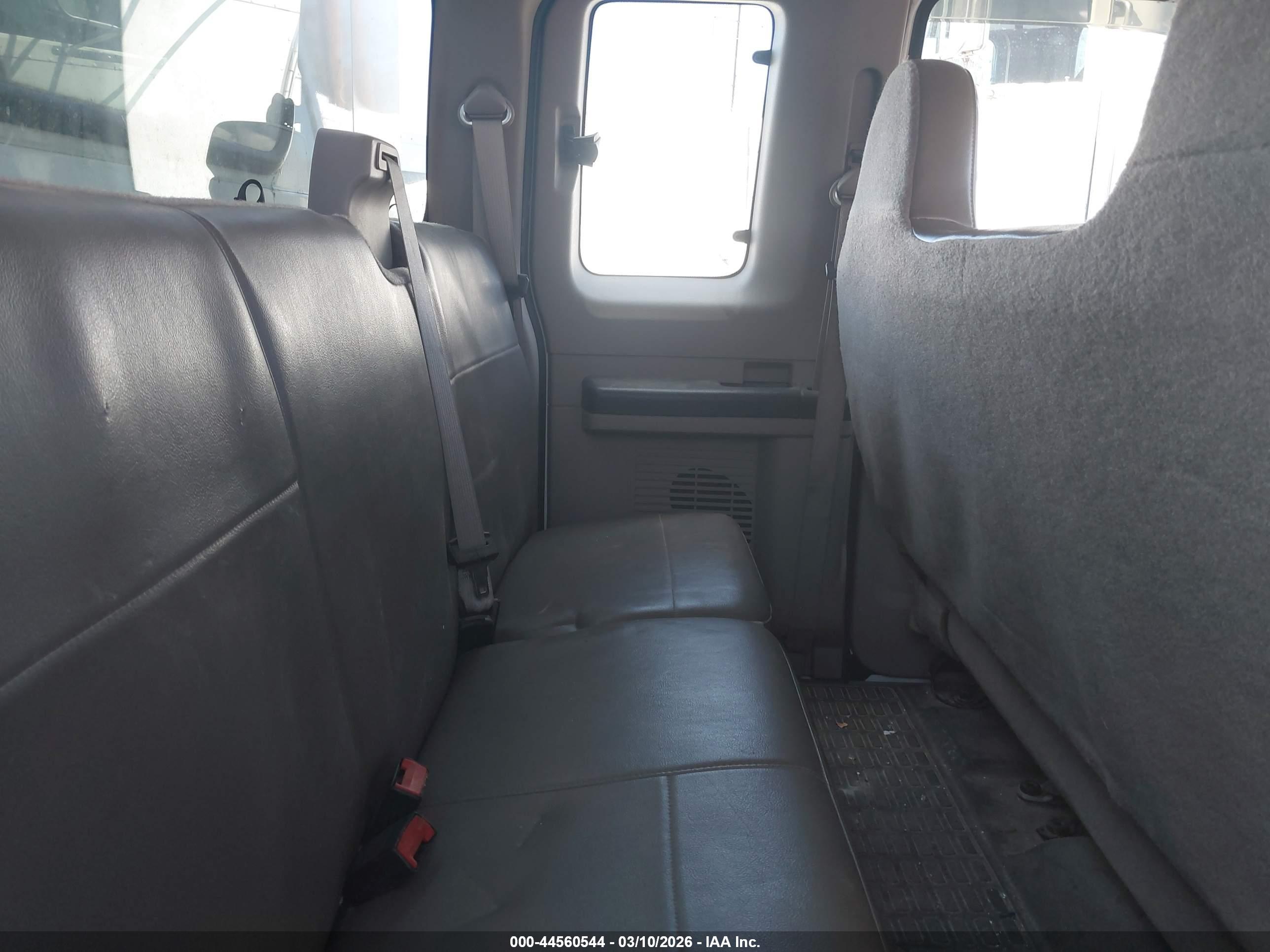 FORD F-350 image 8