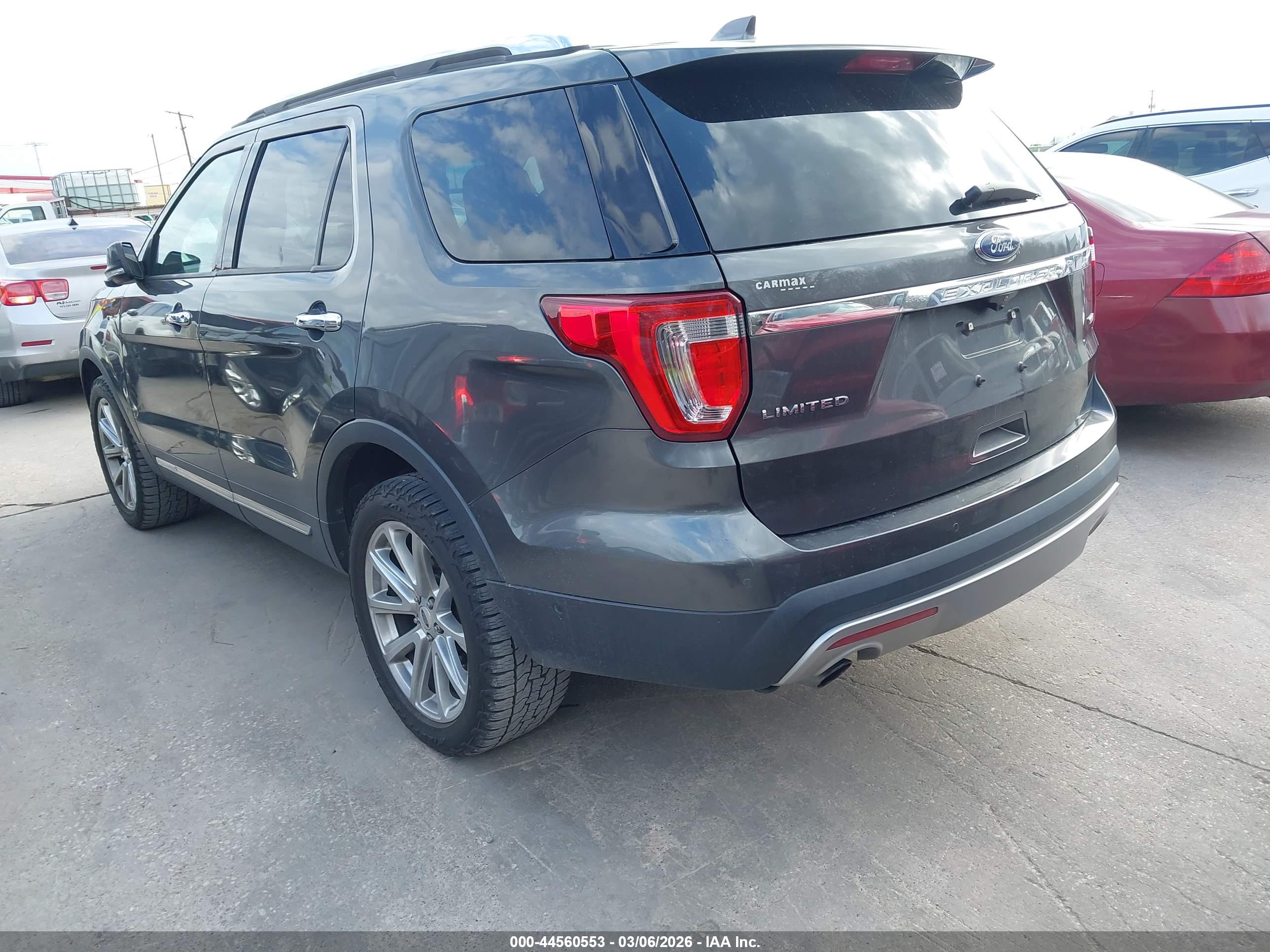 FORD EXPLORER image 3