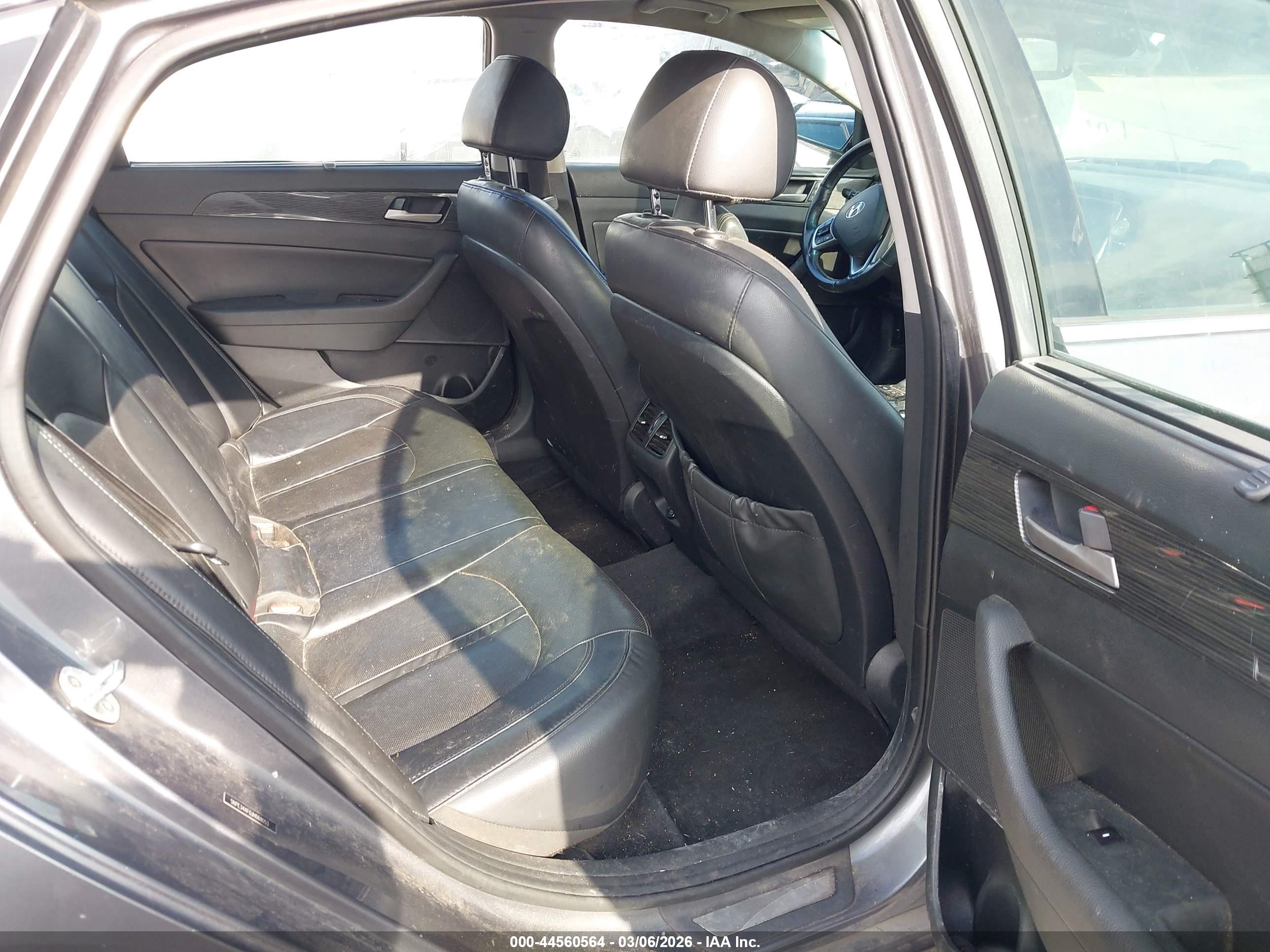 HYUNDAI SONATA image 8