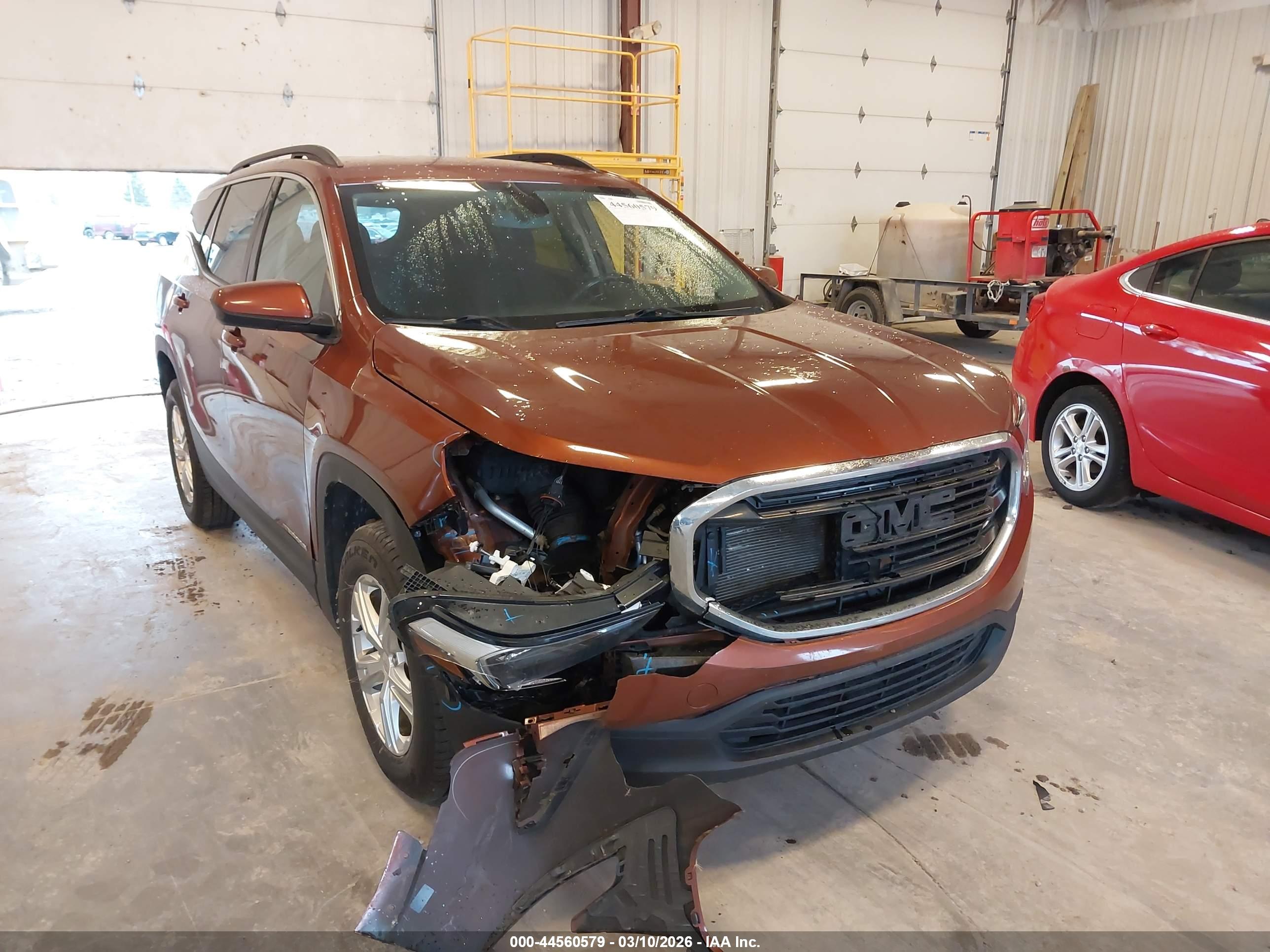 GMC TERRAIN image 6