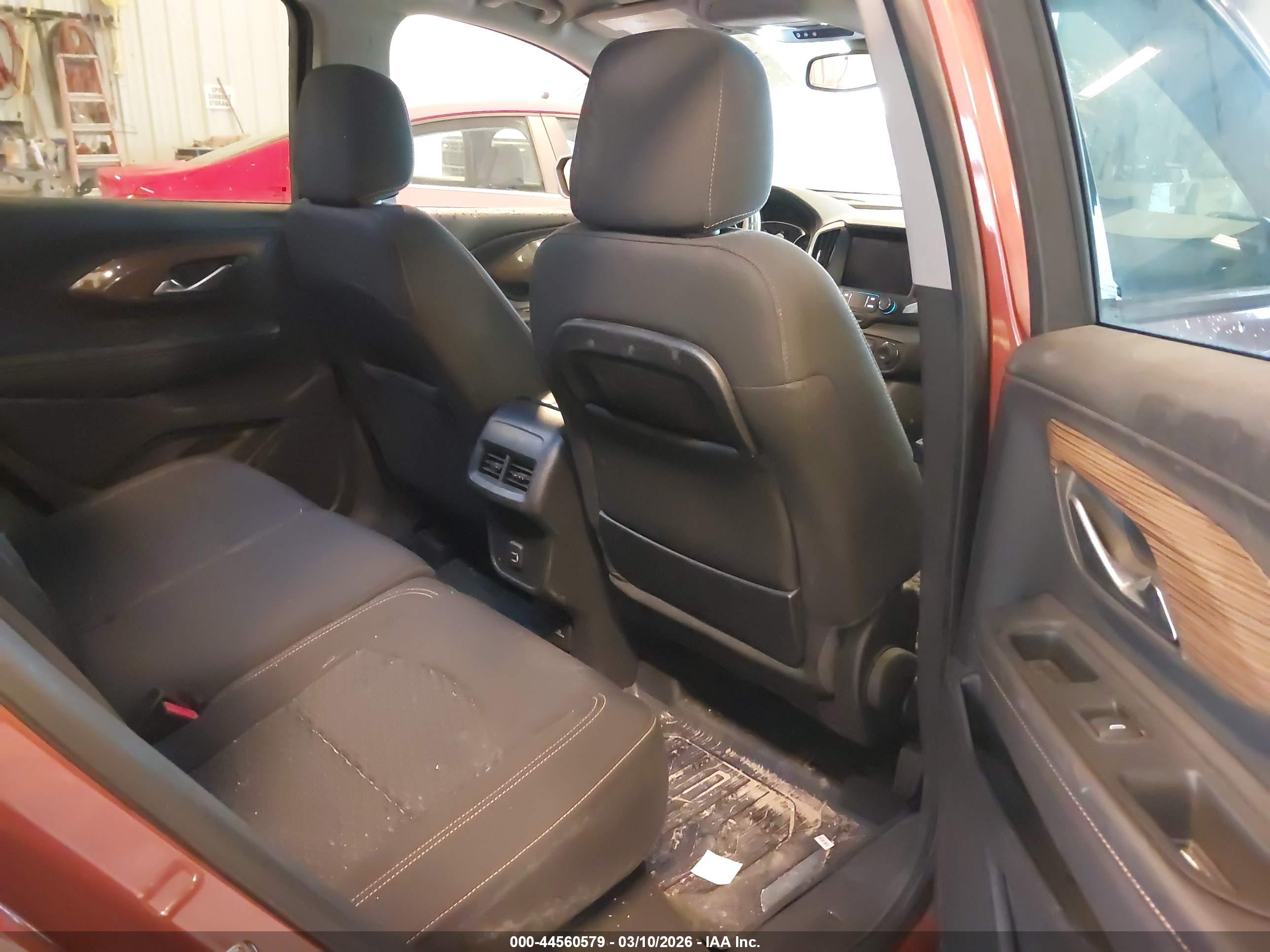 GMC TERRAIN image 8