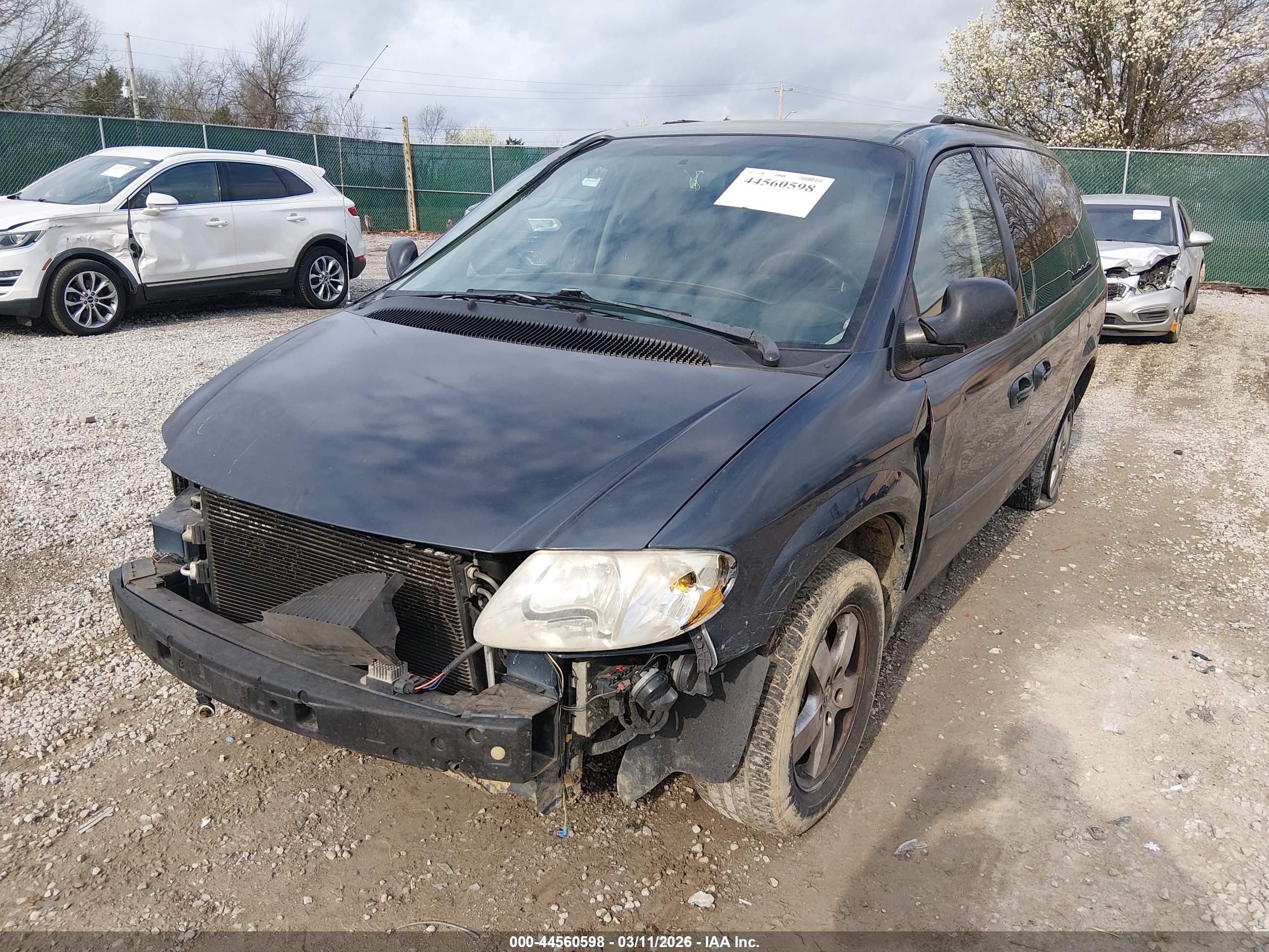 DODGE GRAND image 2