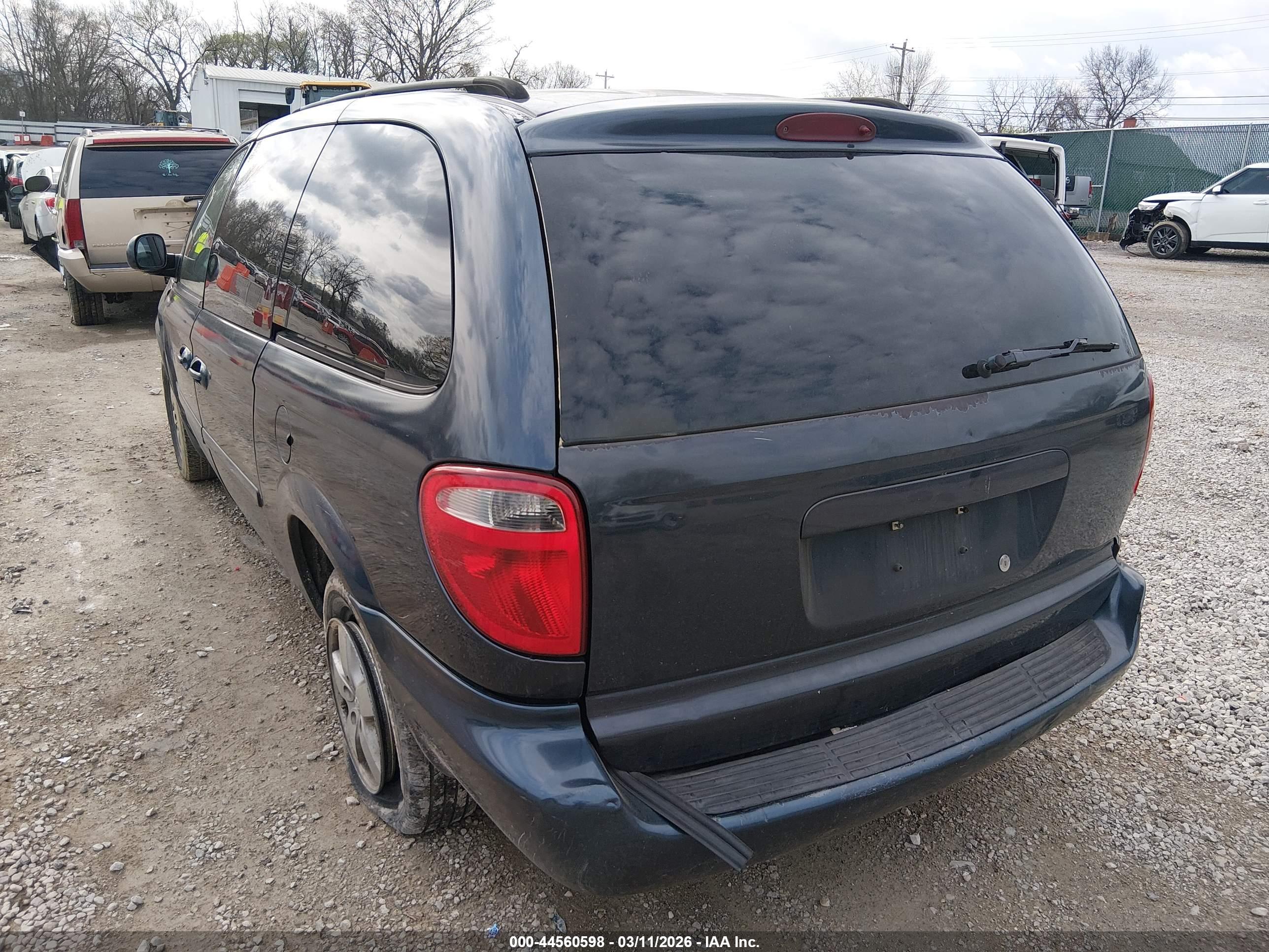 DODGE GRAND image 3