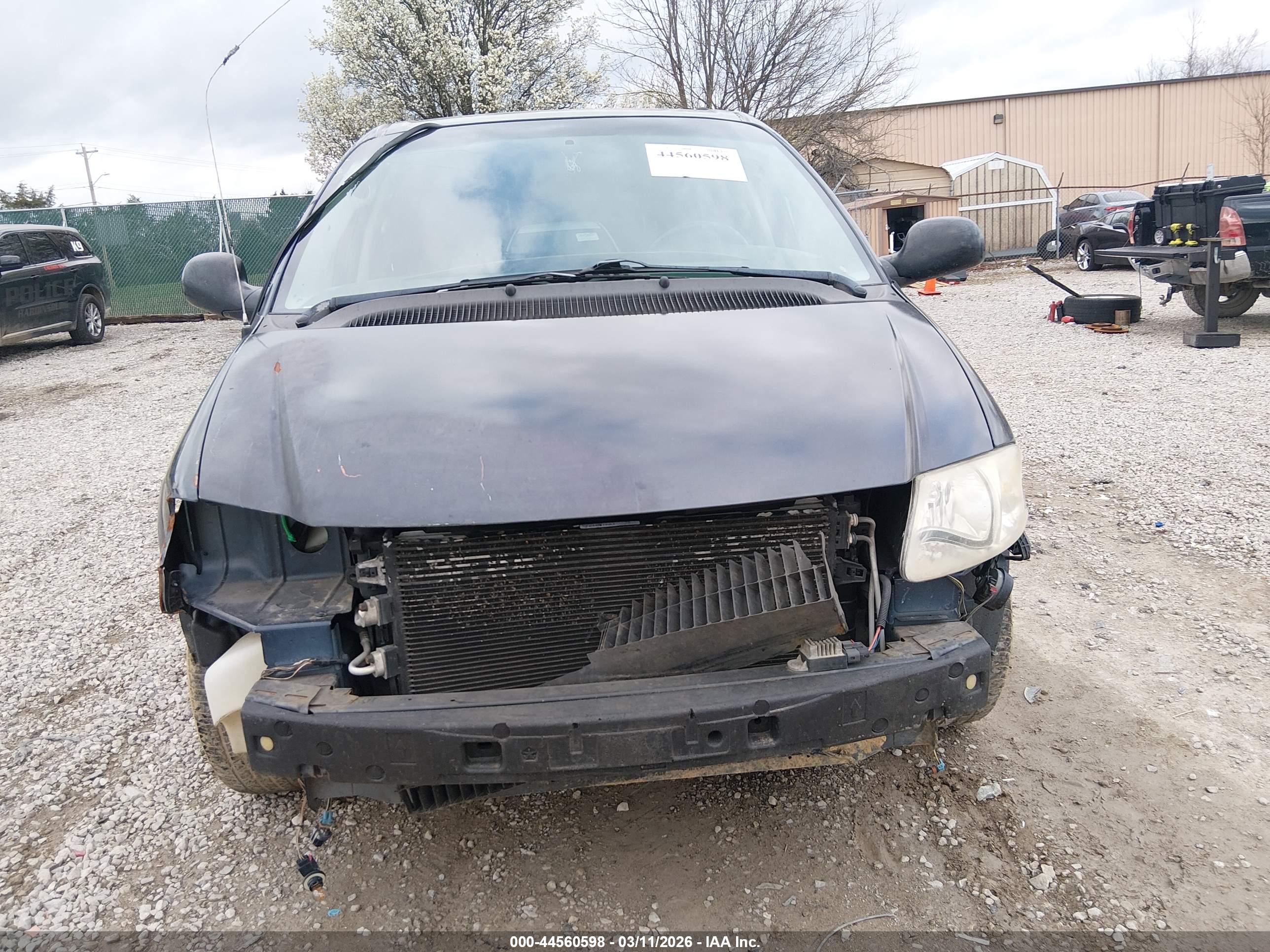 DODGE GRAND image 6