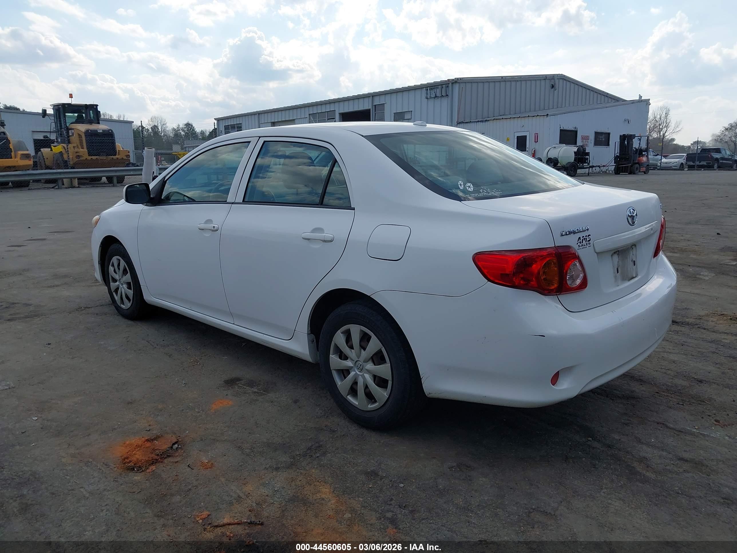 TOYOTA COROLLA image 3