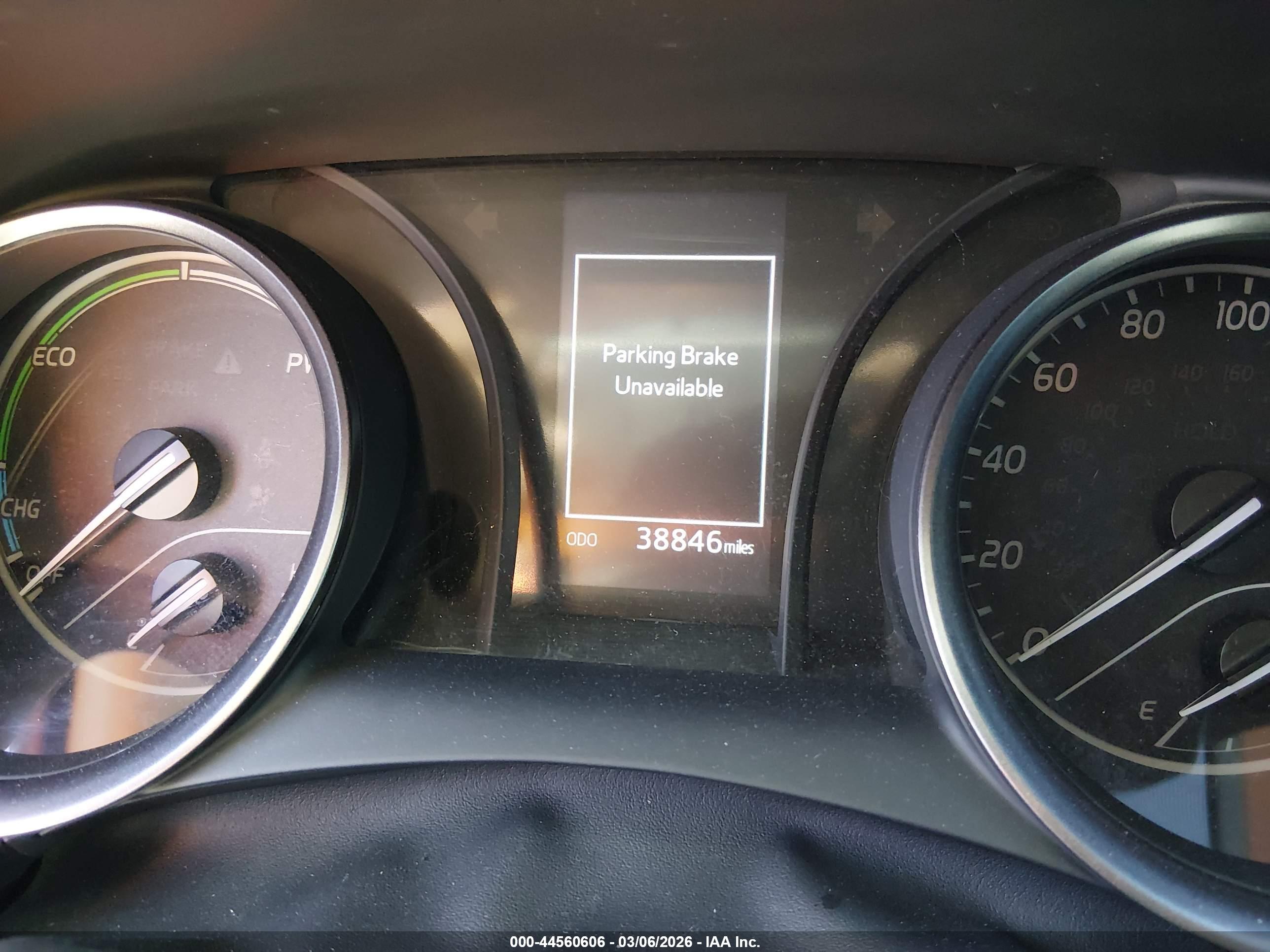 TOYOTA CAMRY image 7