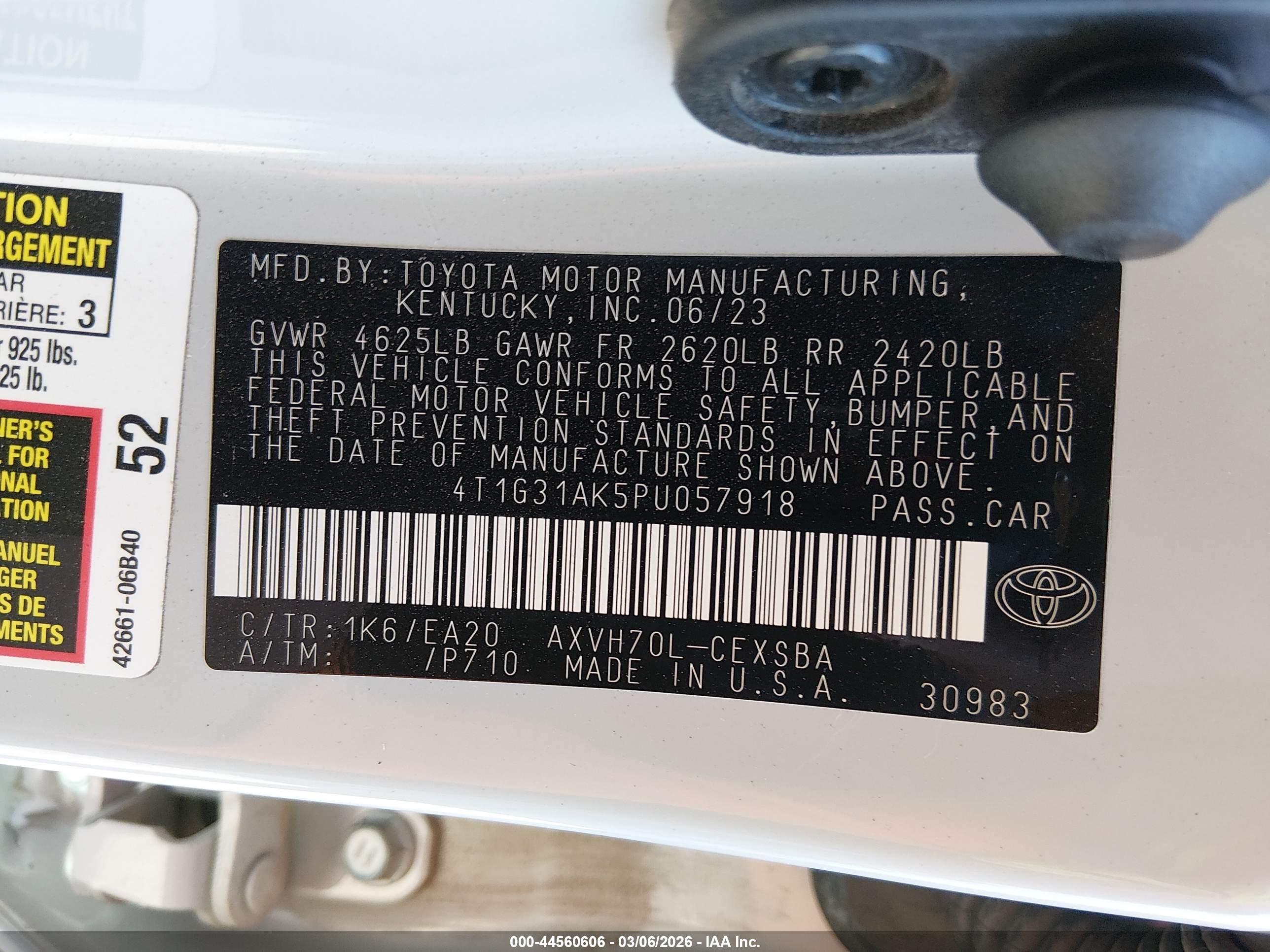 TOYOTA CAMRY image 9