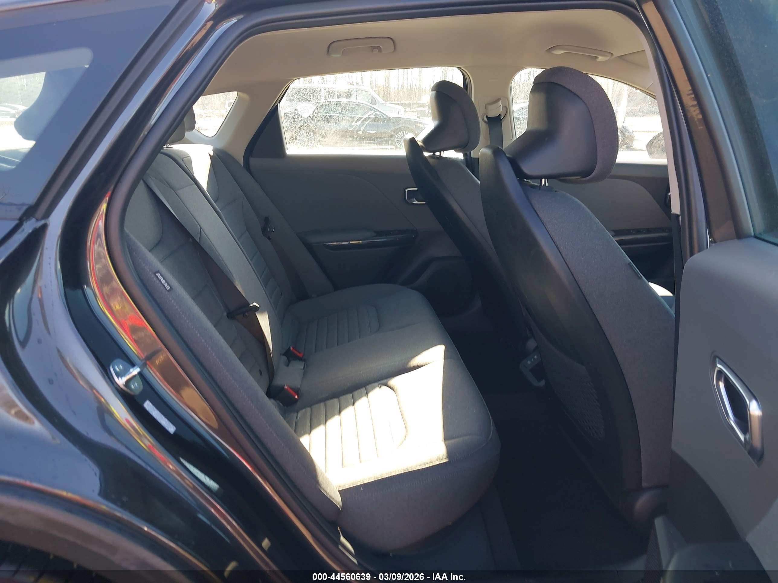 KIA K4 image 8
