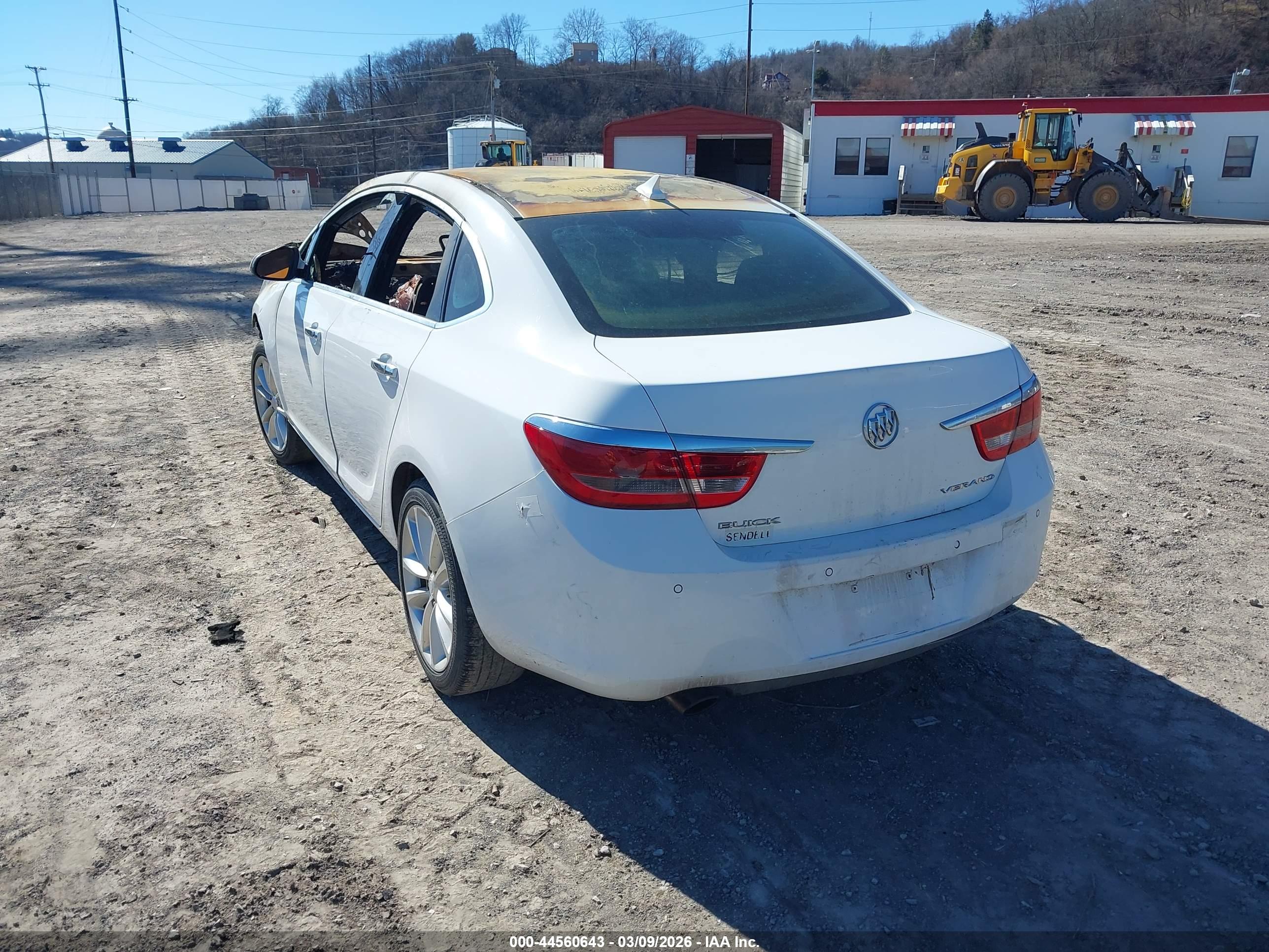 BUICK VERANO image 3