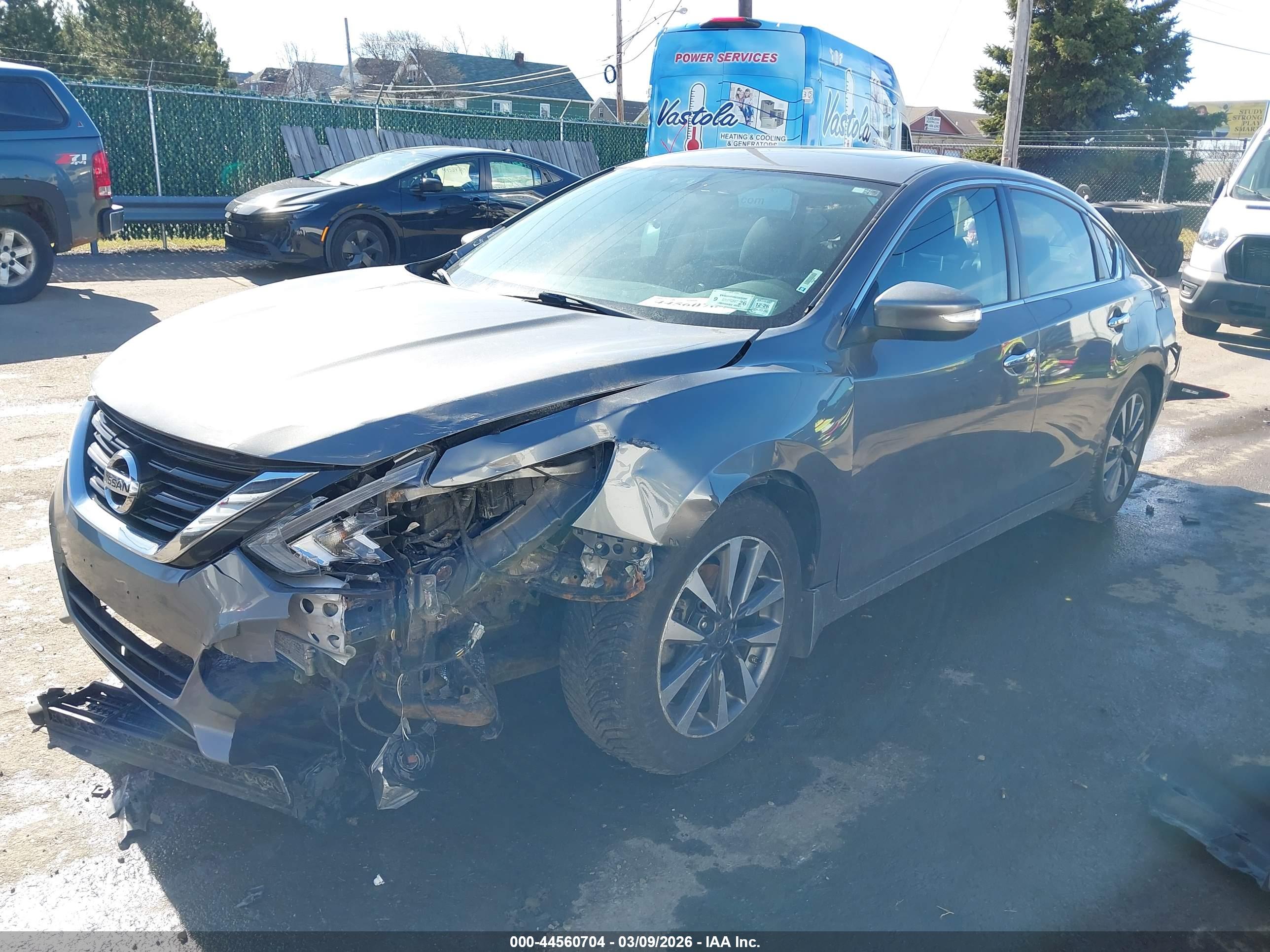 NISSAN ALTIMA image 2