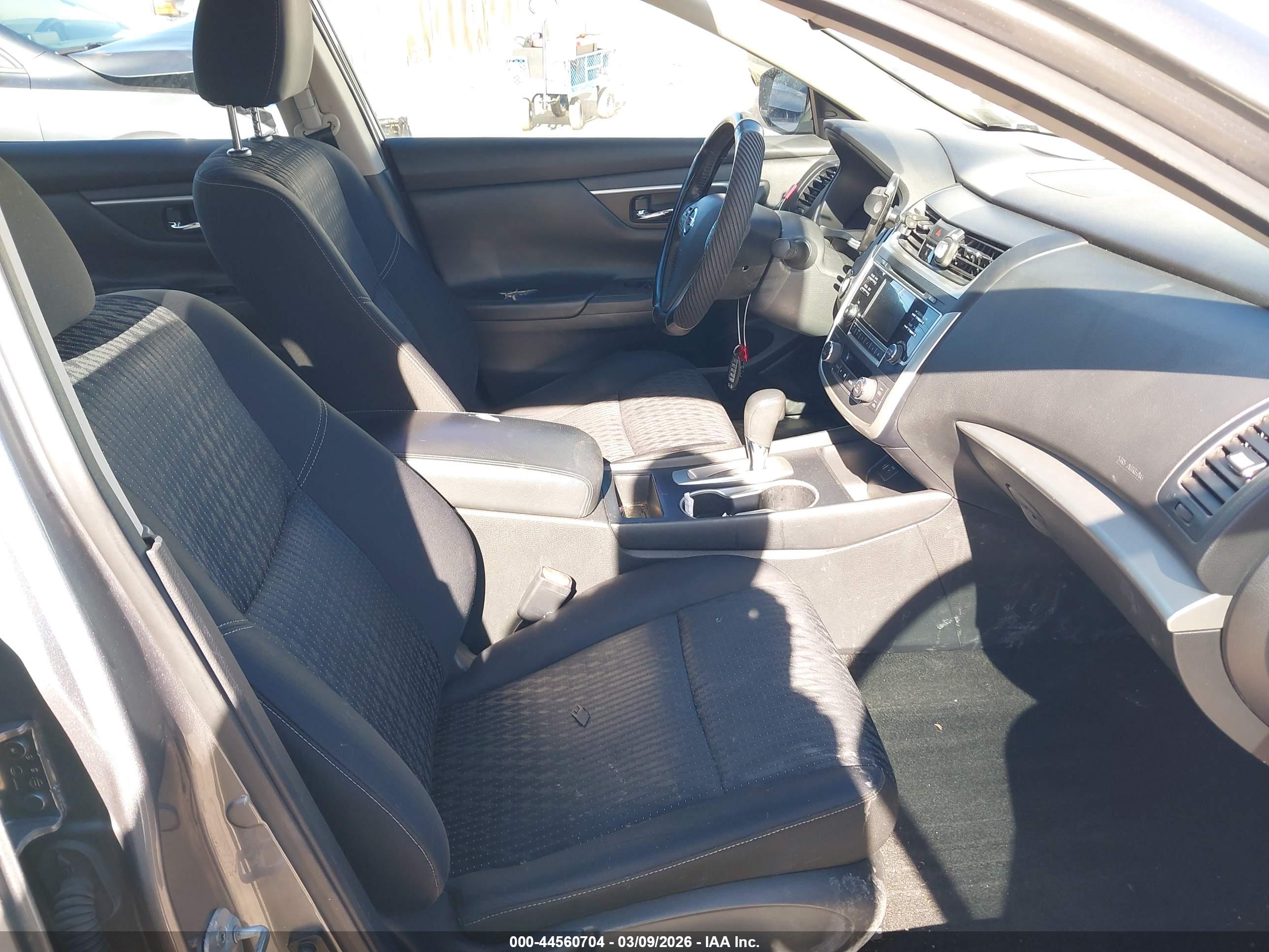 NISSAN ALTIMA image 5
