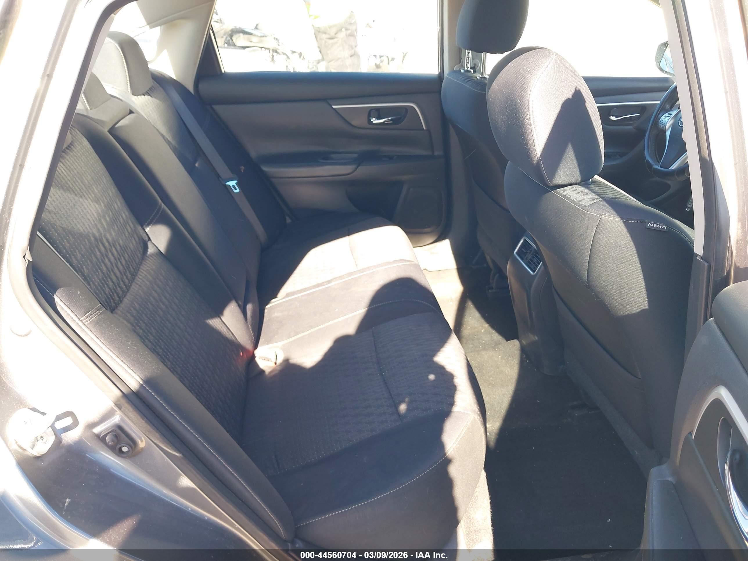 NISSAN ALTIMA image 8