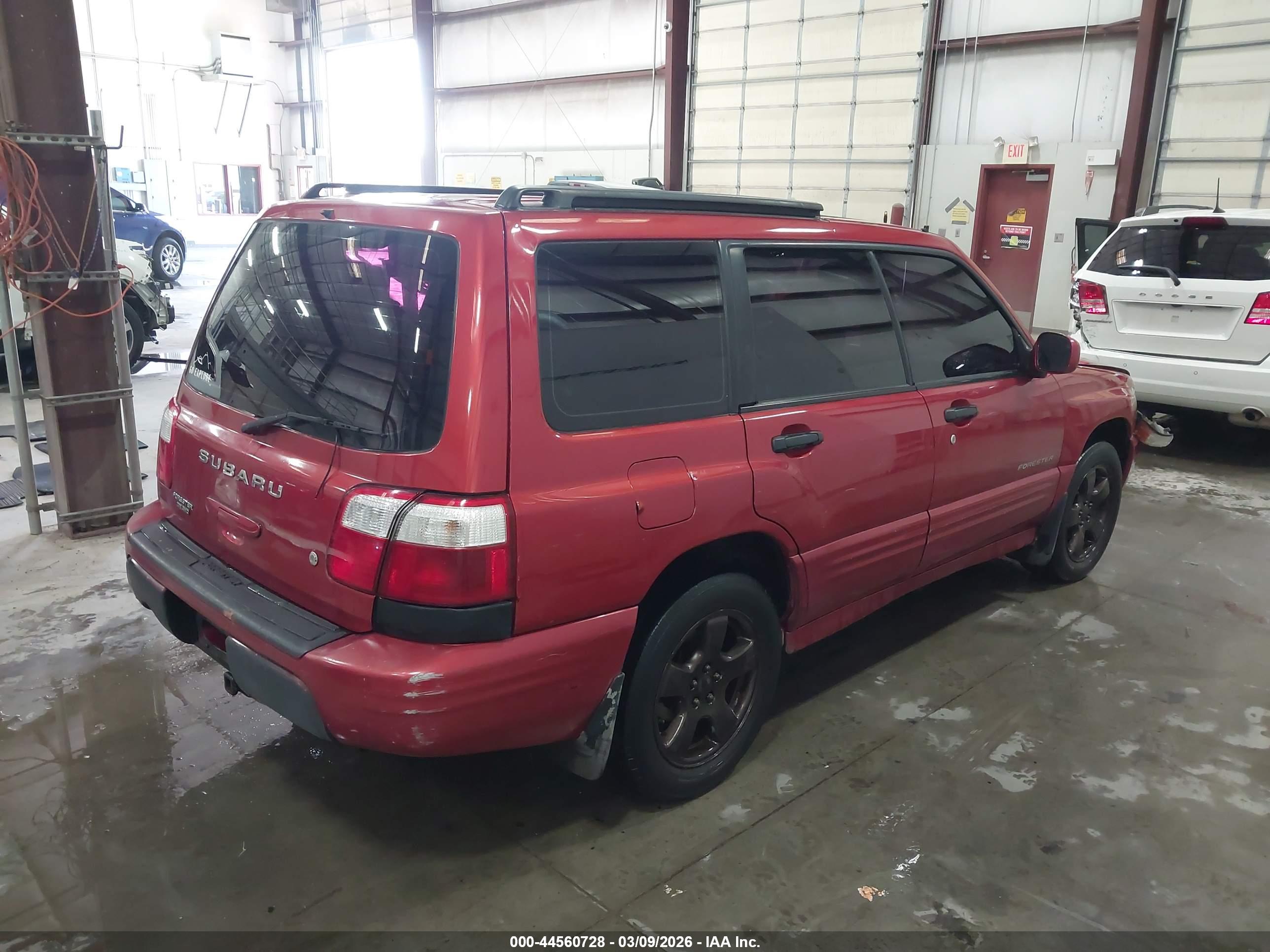 SUBARU FORESTER image 4