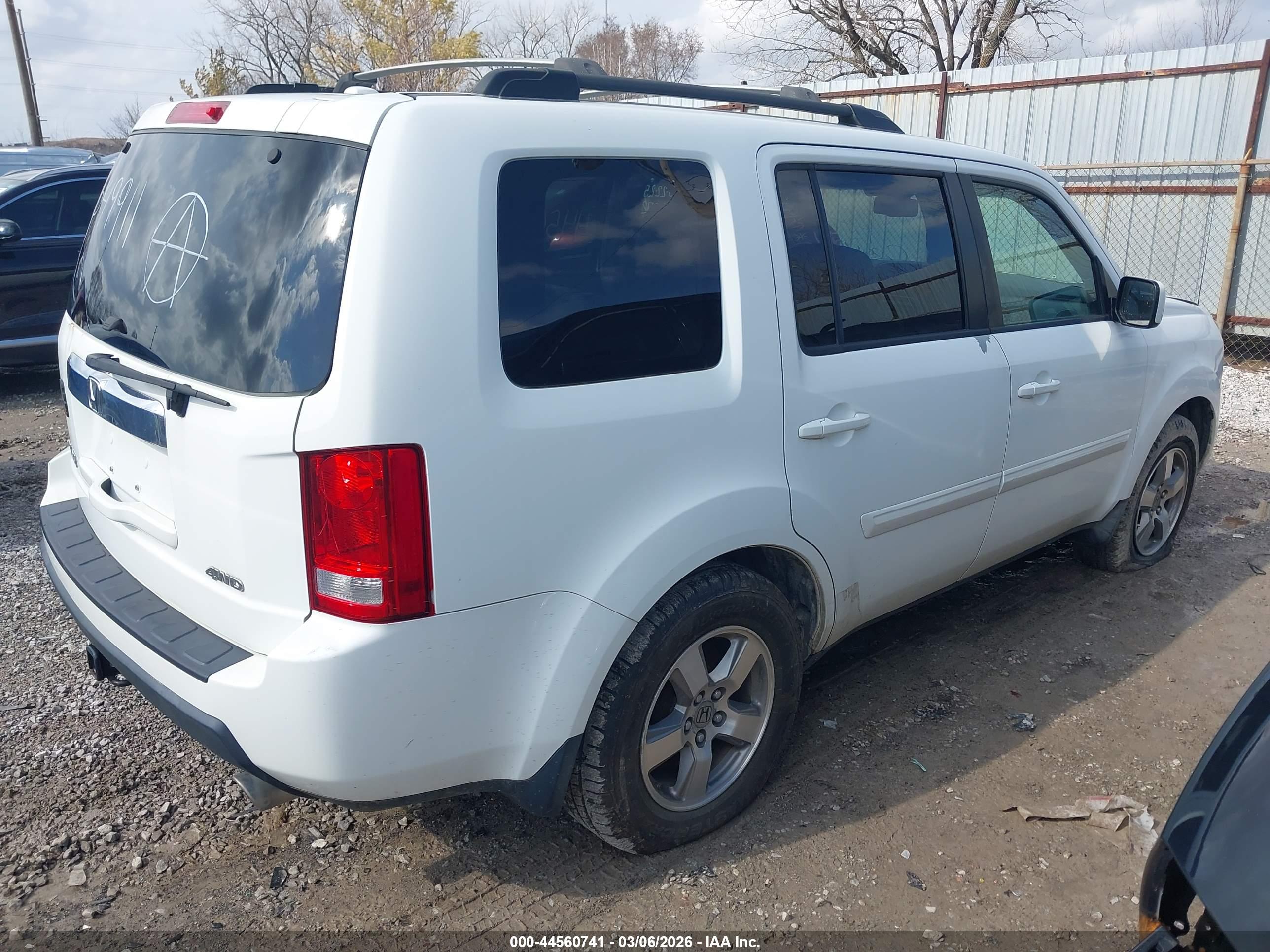 HONDA PILOT image 4