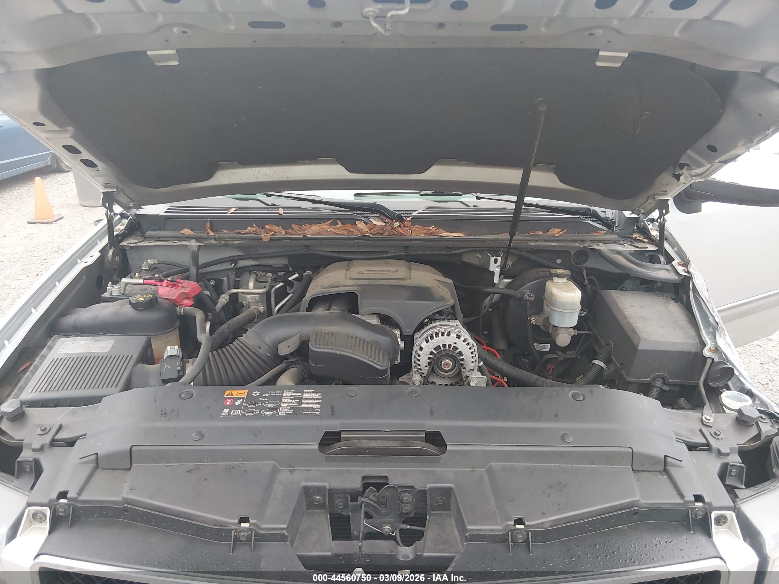 CHEVROLET TAHOE image 10