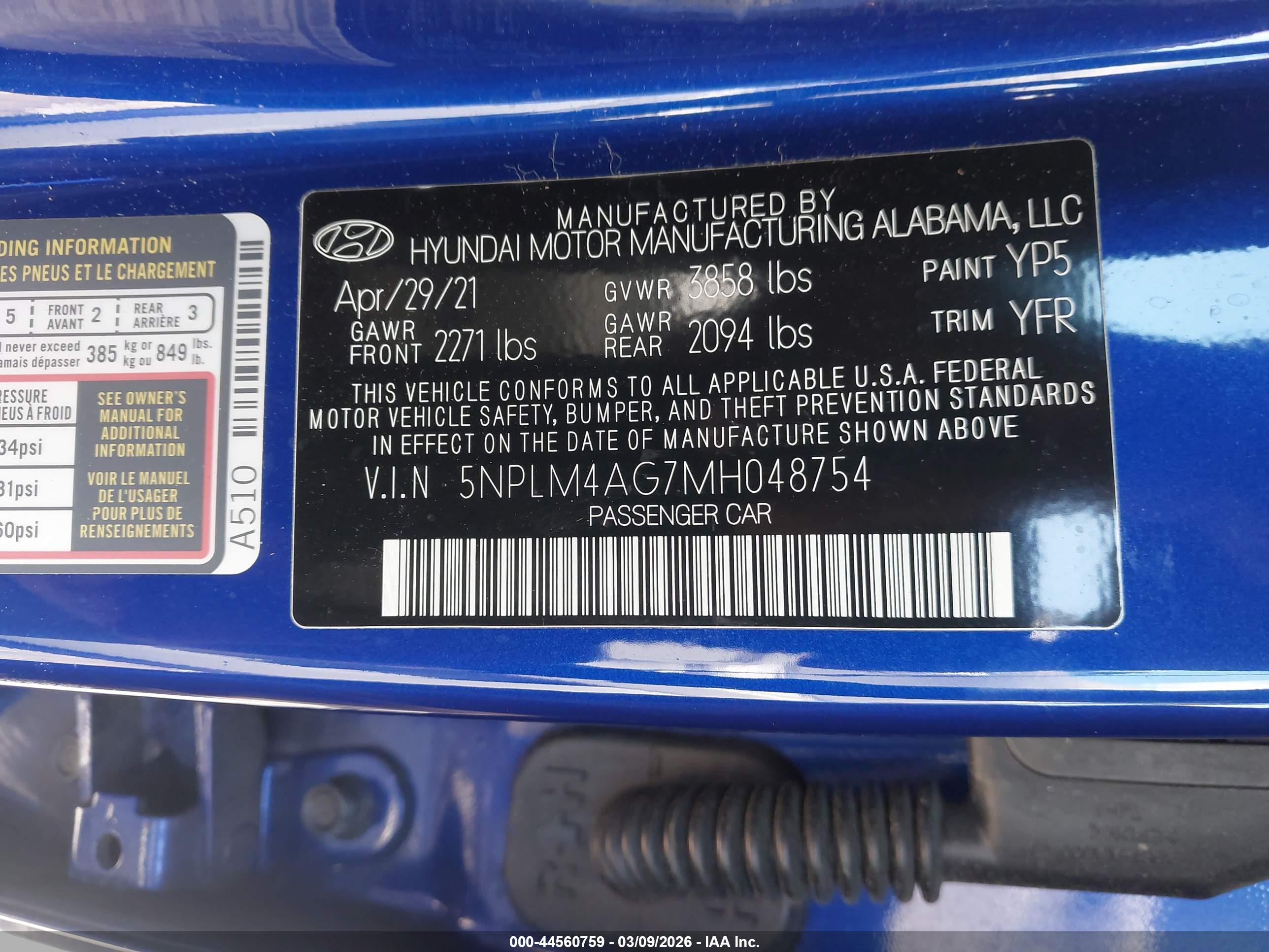 HYUNDAI ELANTRA image 9