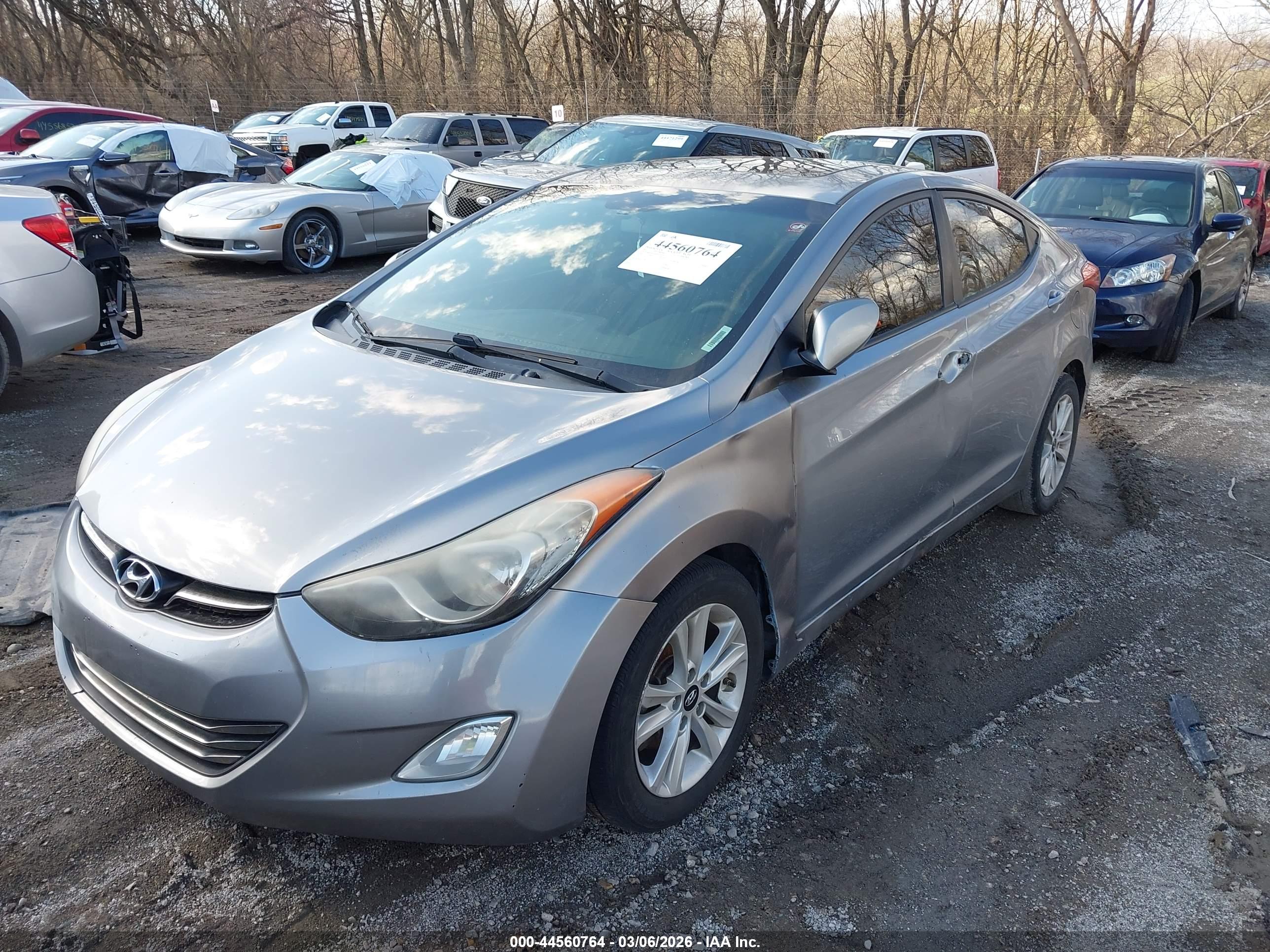 HYUNDAI ELANTRA image 2