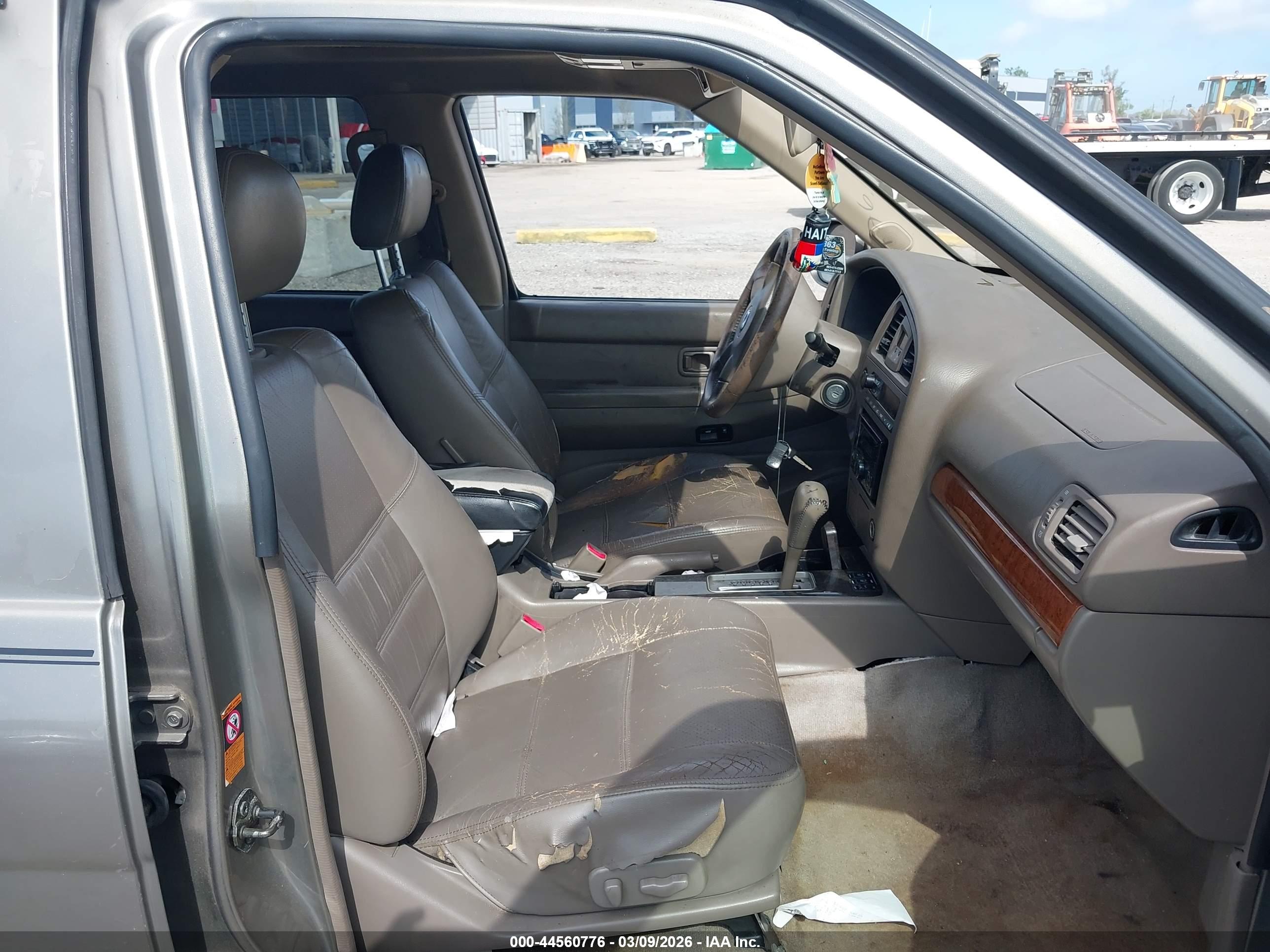 NISSAN PATHFINDER image 5