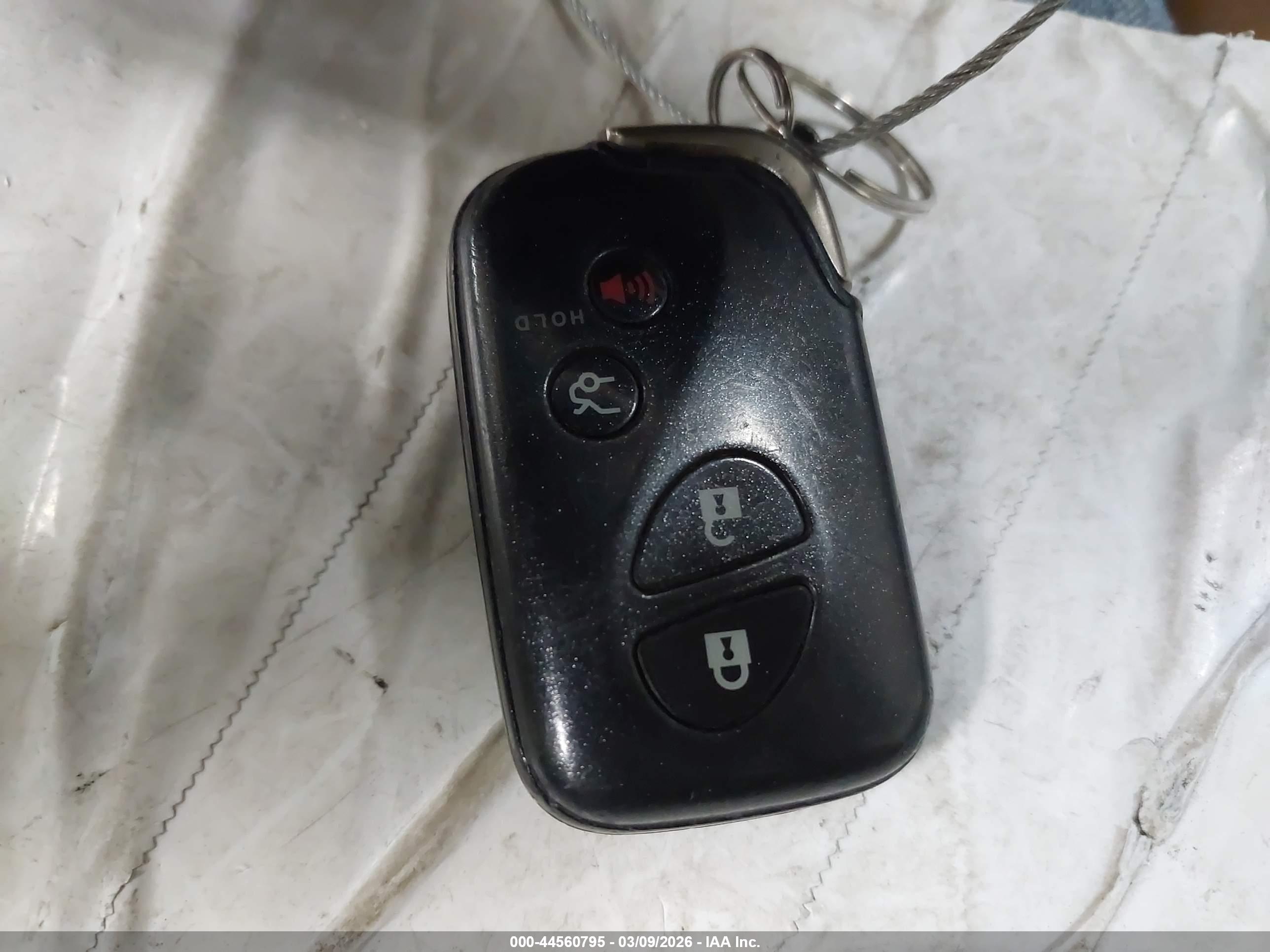 LEXUS ES image 11