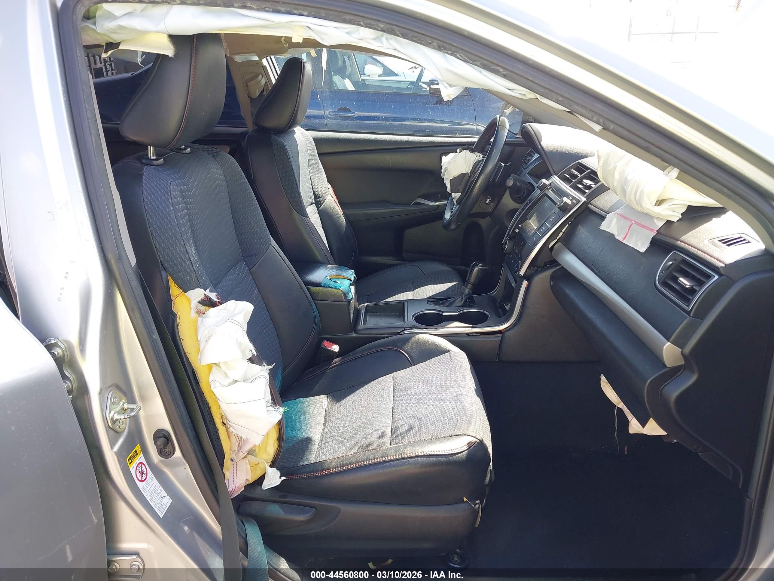 TOYOTA CAMRY image 5