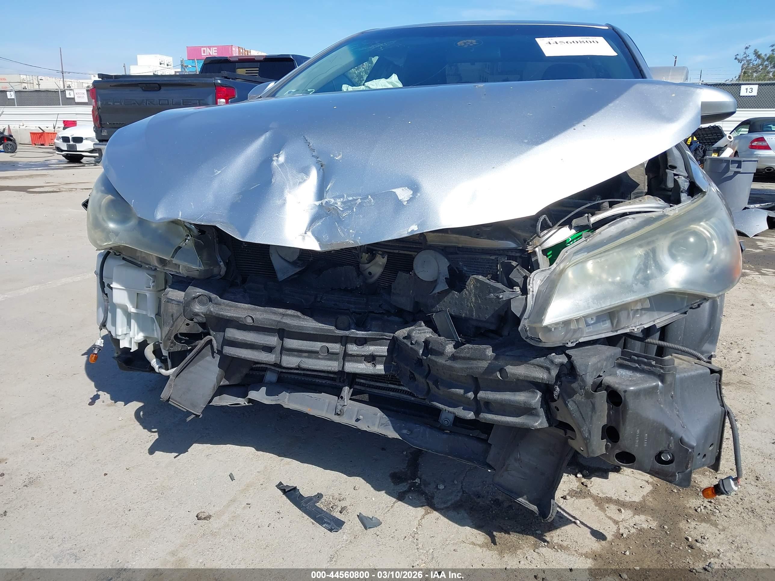 TOYOTA CAMRY image 6