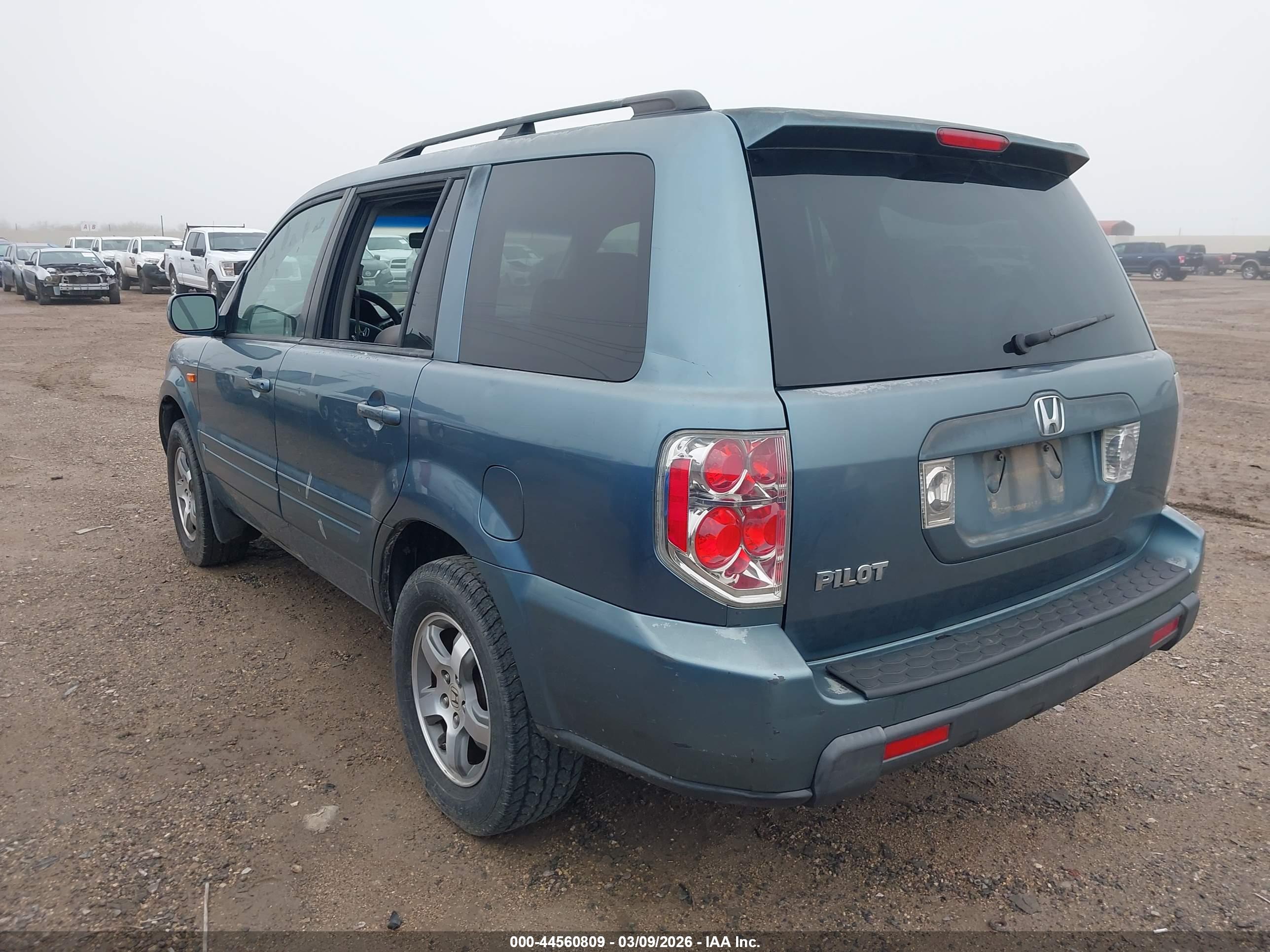HONDA PILOT image 3