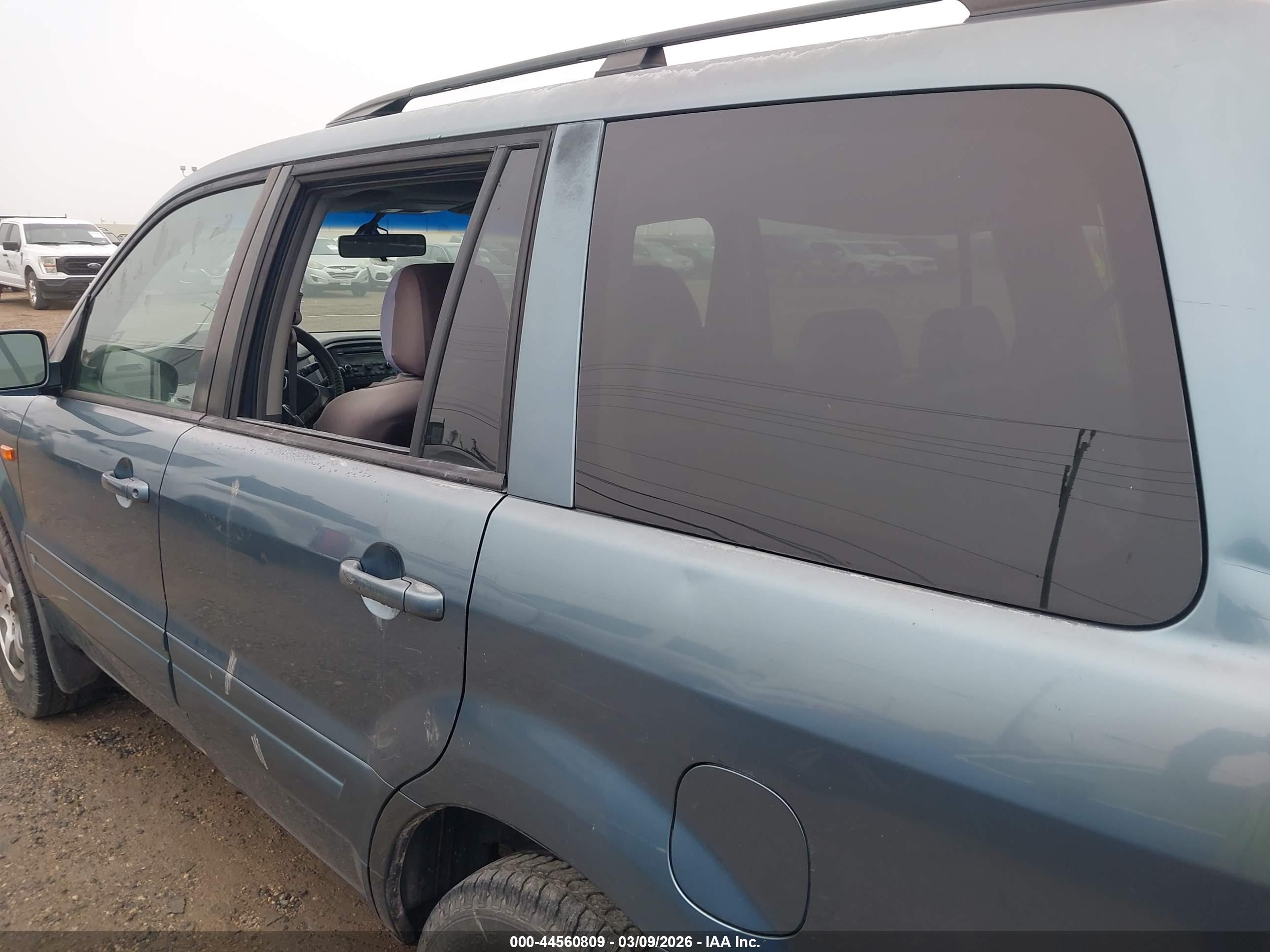 HONDA PILOT image 6