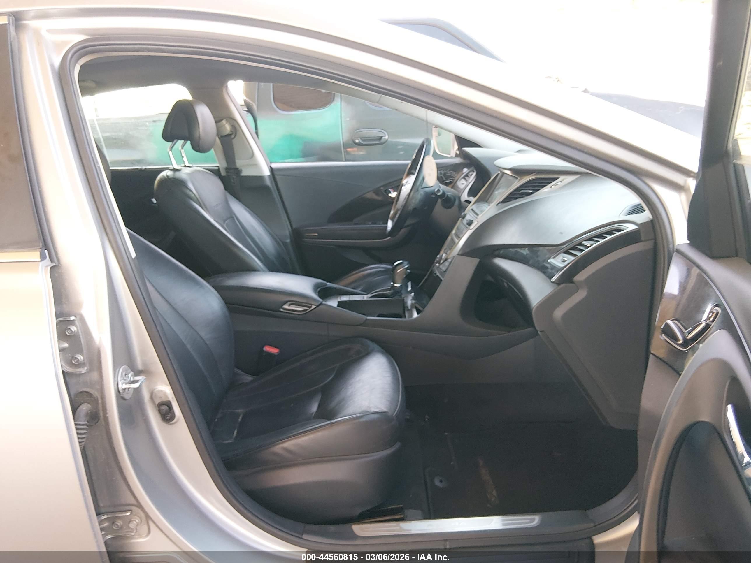 HYUNDAI AZERA image 5