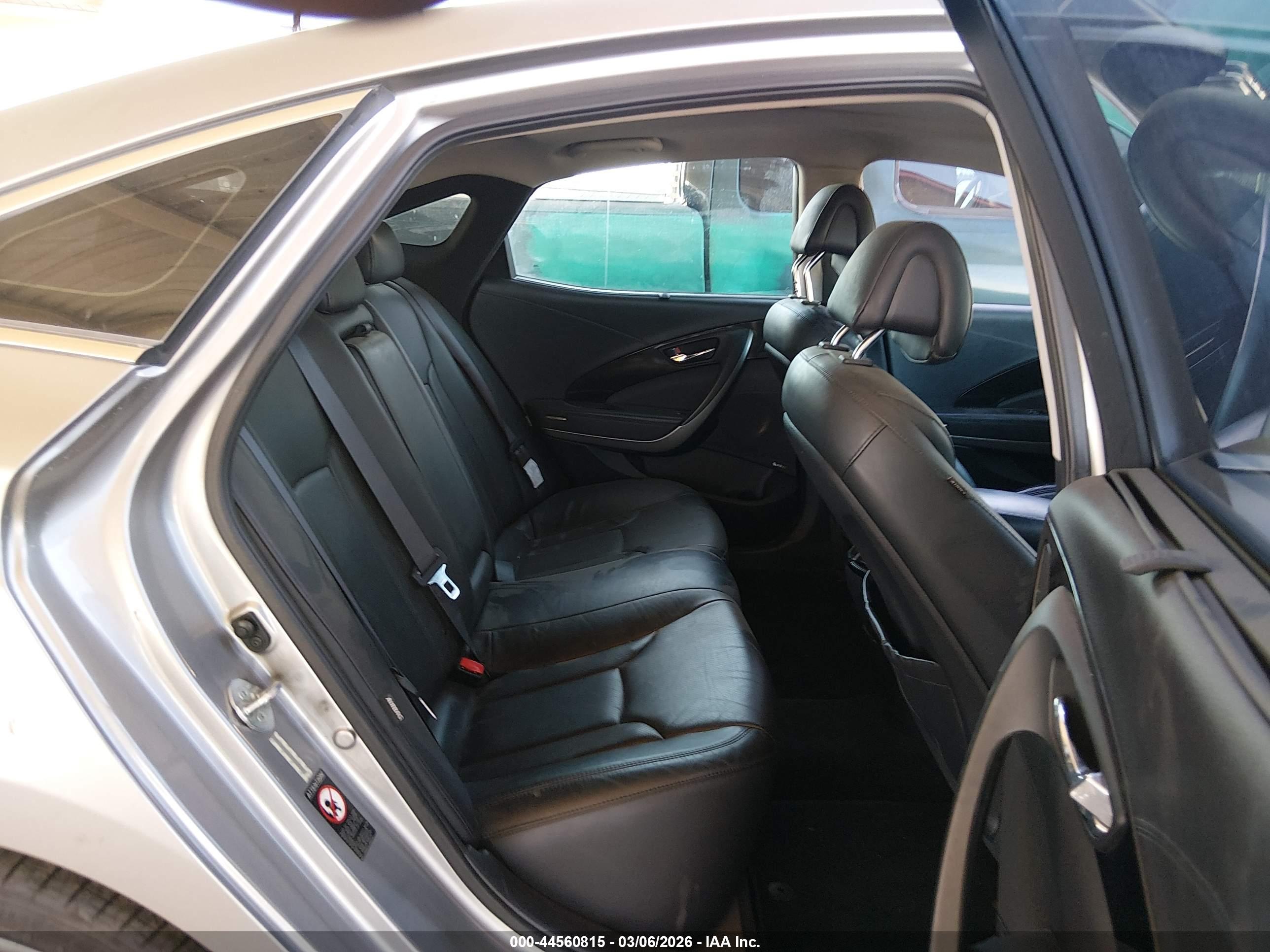HYUNDAI AZERA image 8