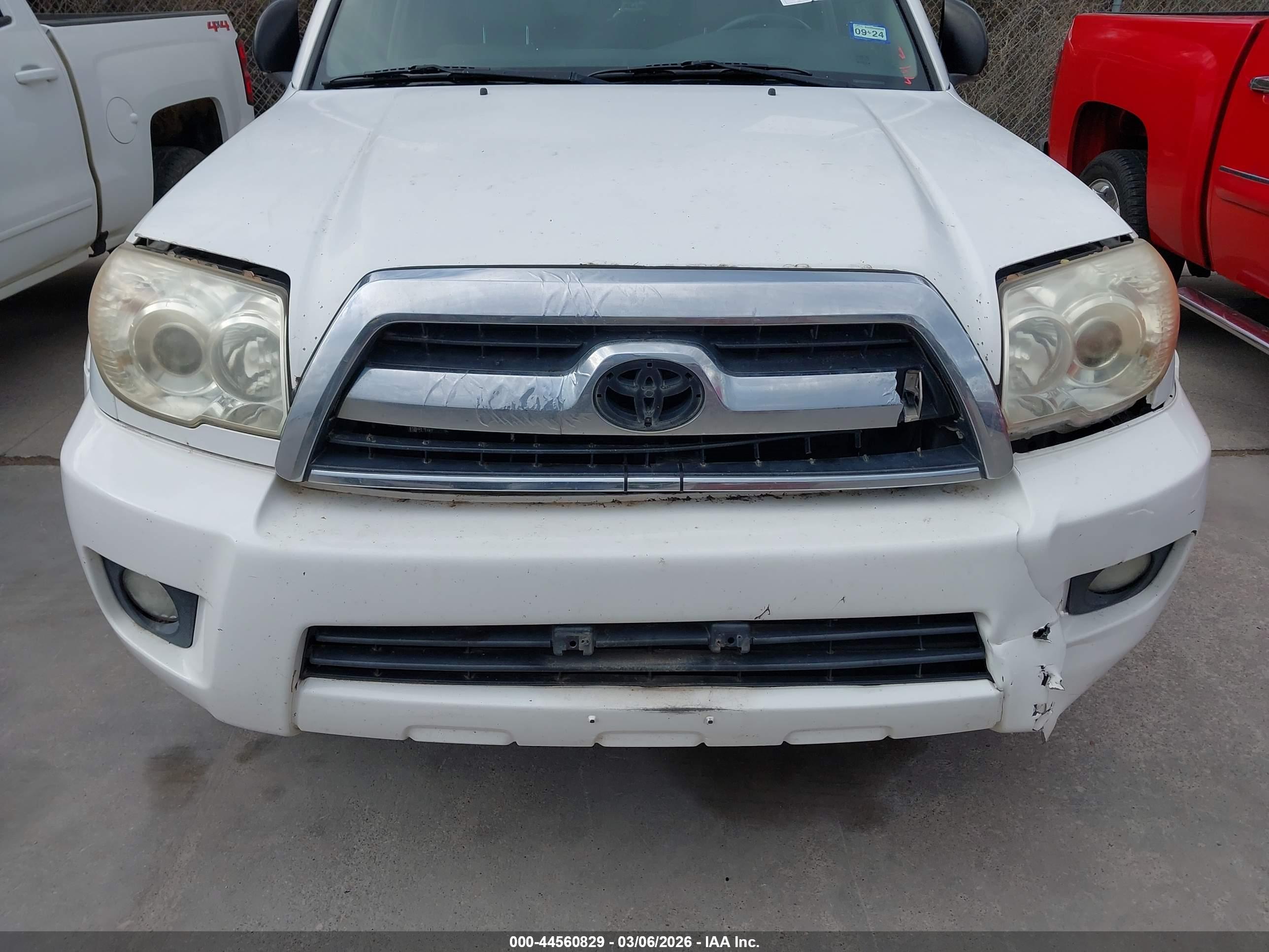 TOYOTA 4RUNNER image 6