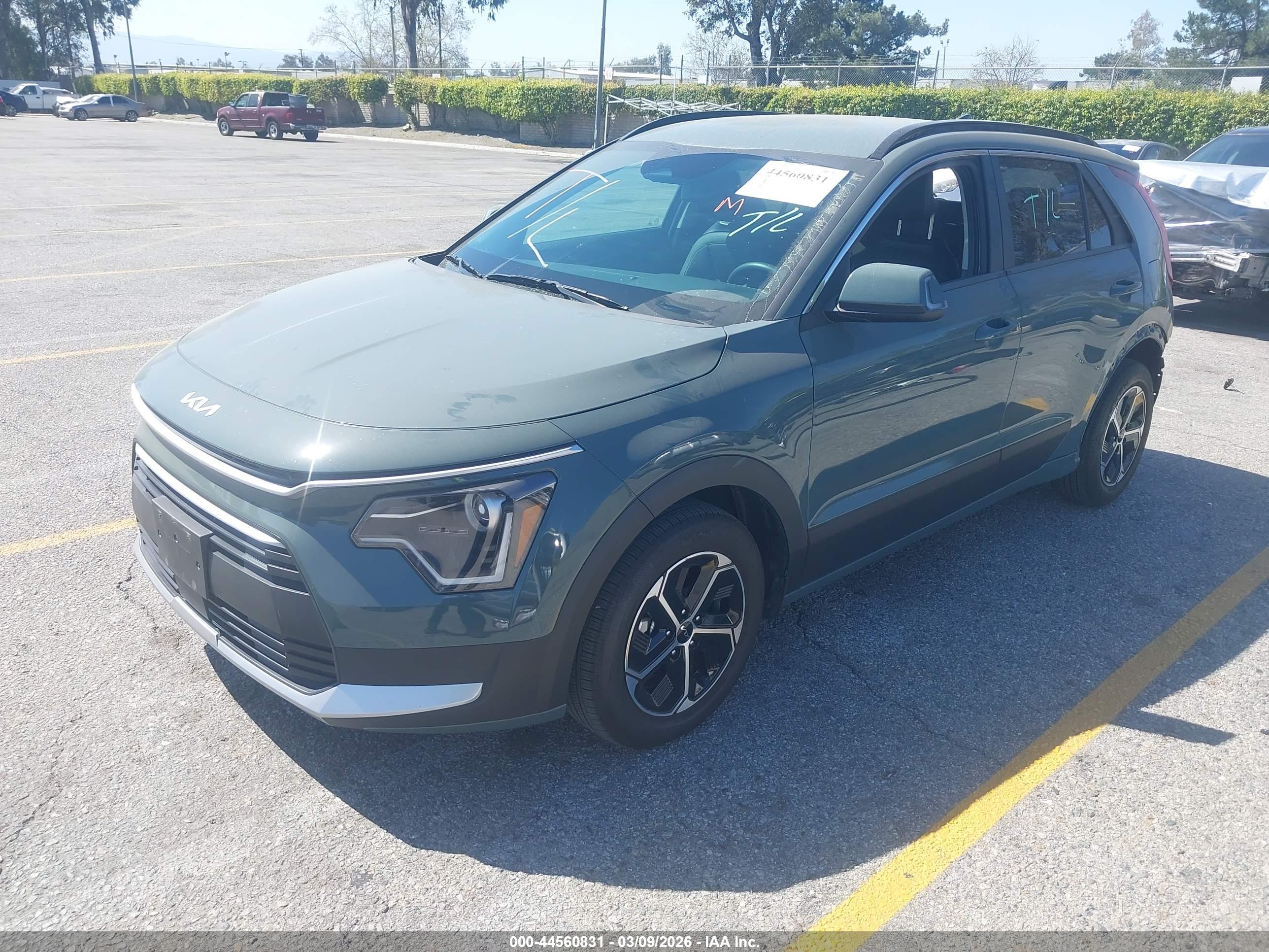 KIA NIRO image 2