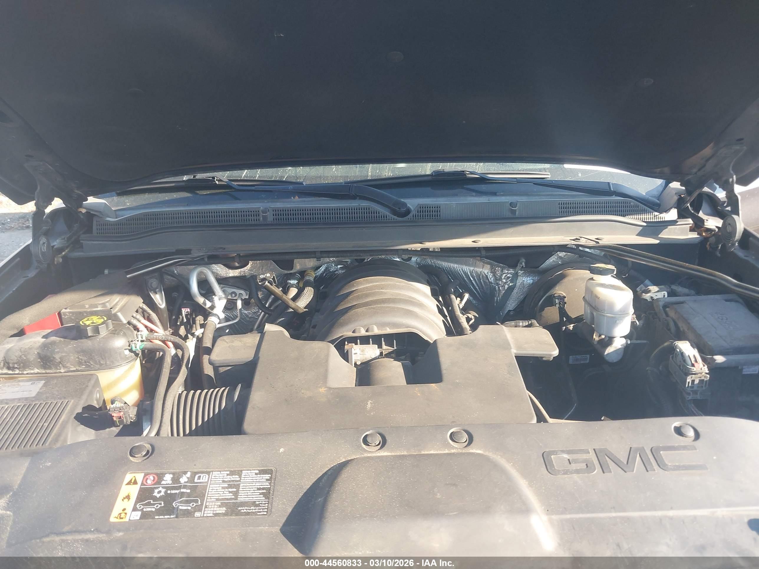 GMC YUKON image 10