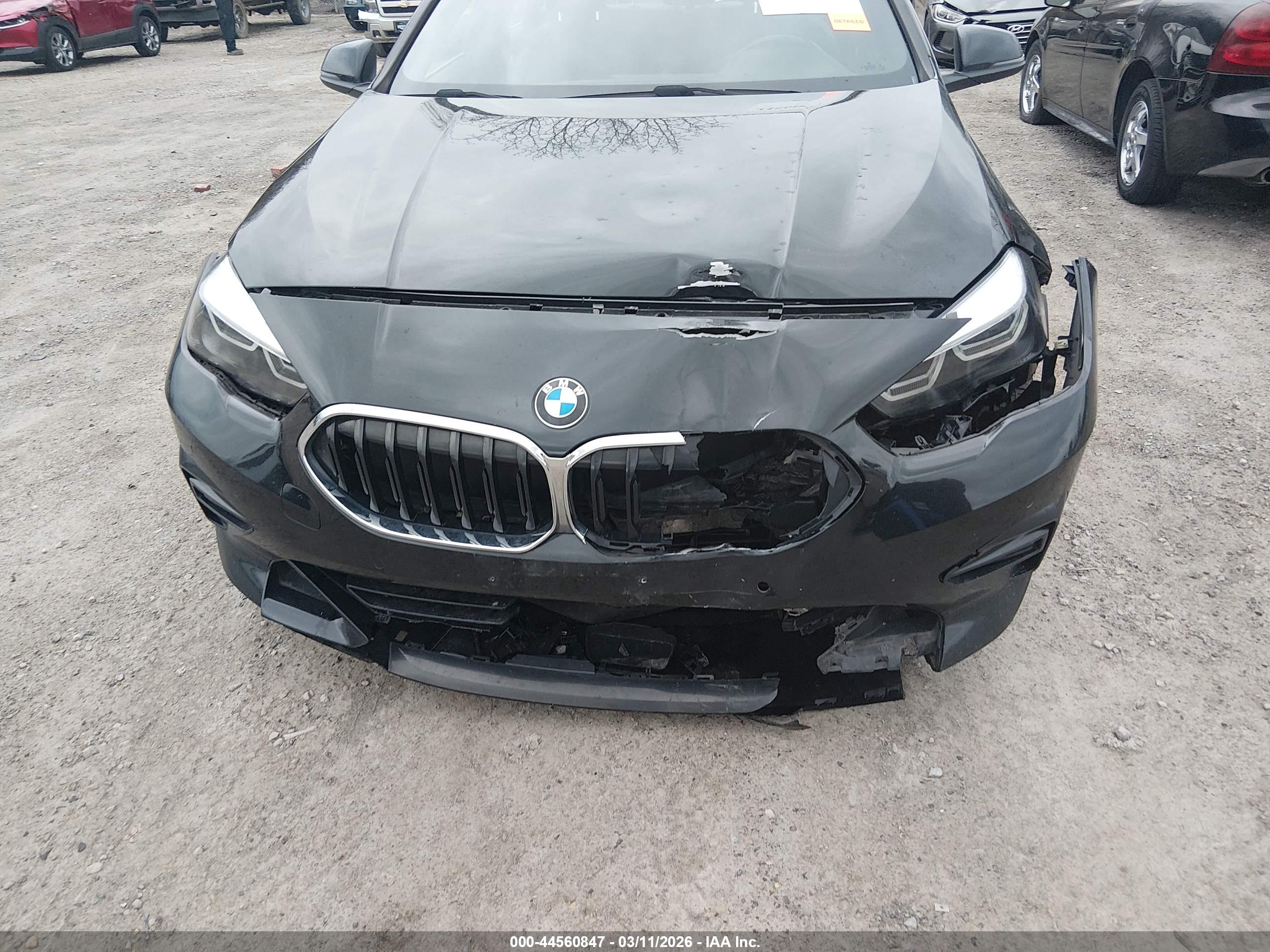 BMW 228 image 6