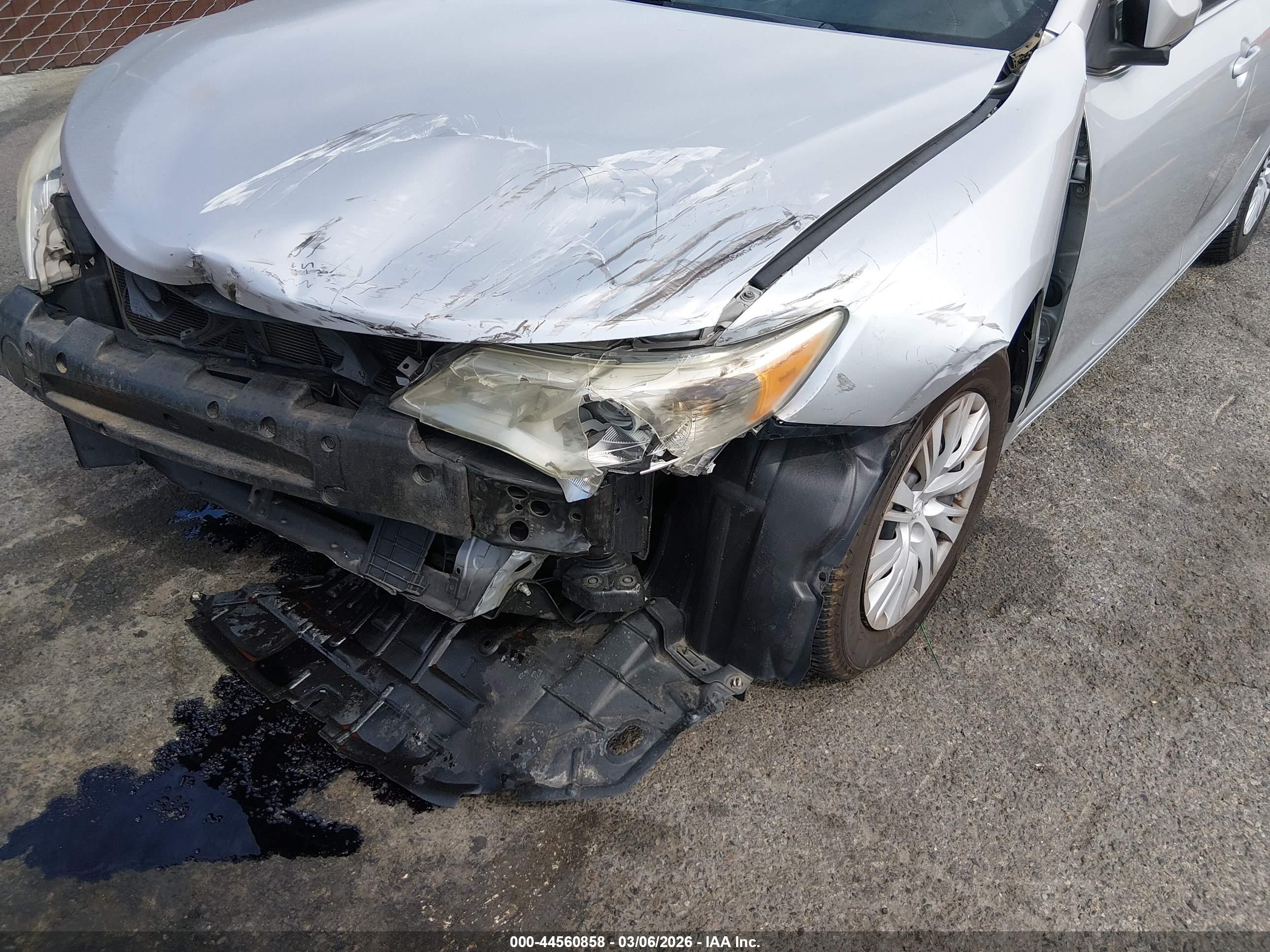 TOYOTA CAMRY image 6