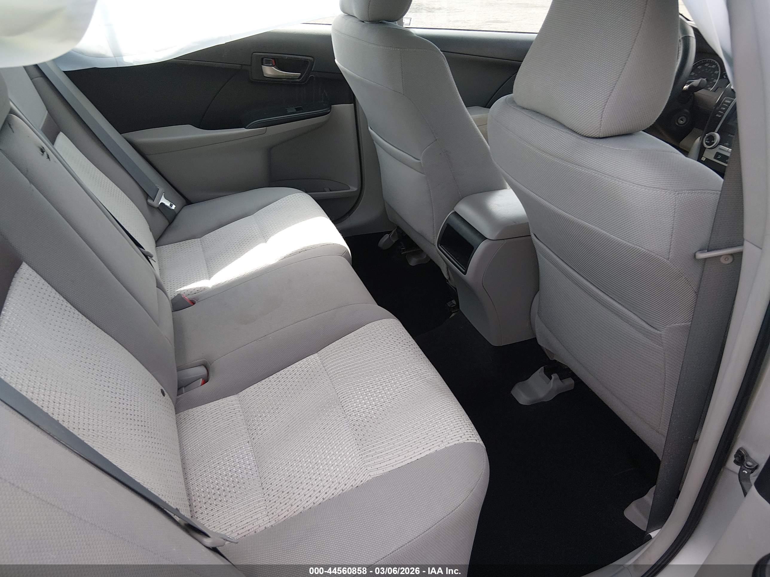 TOYOTA CAMRY image 8