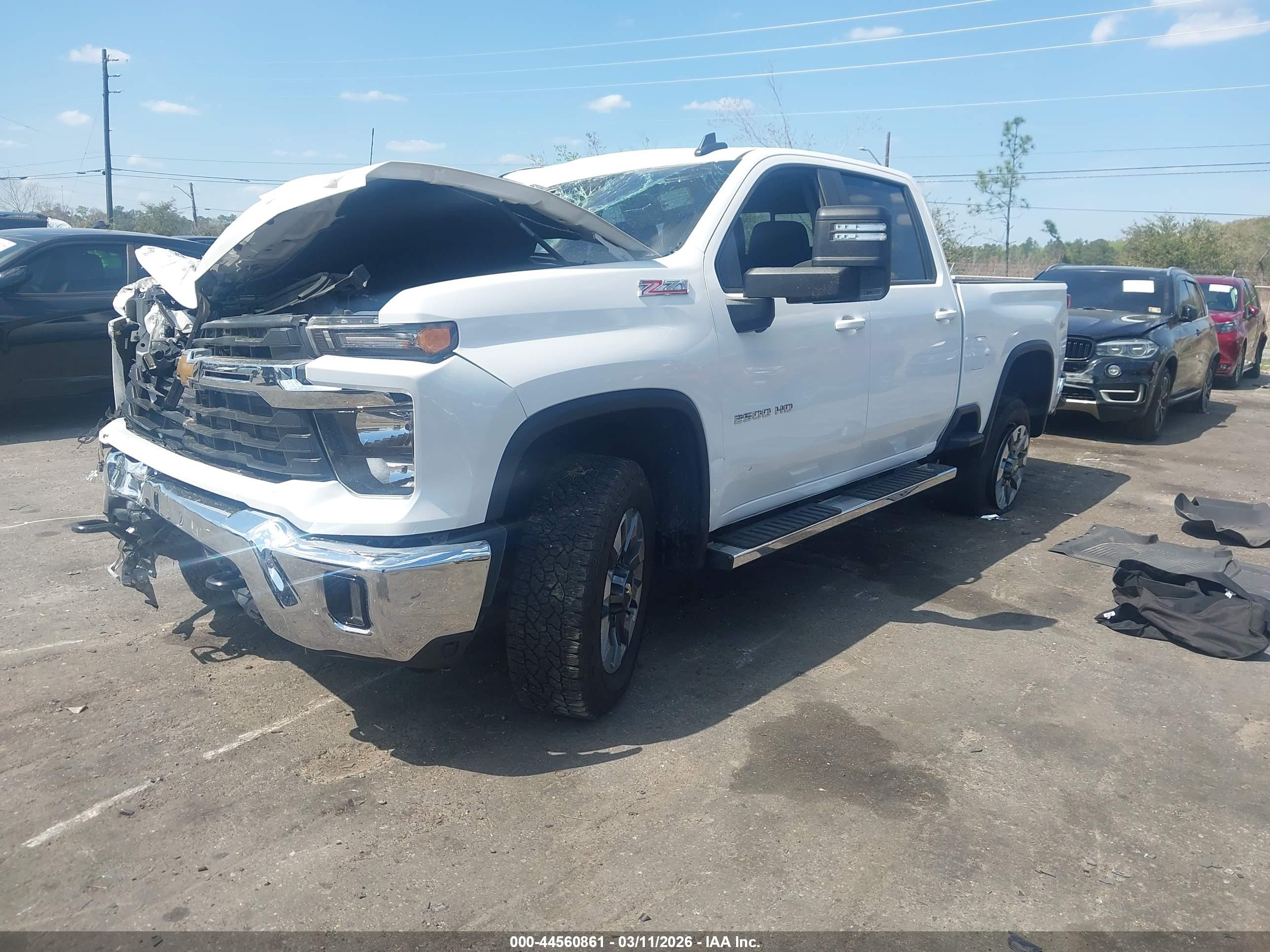 CHEVROLET SILVERADO image 2
