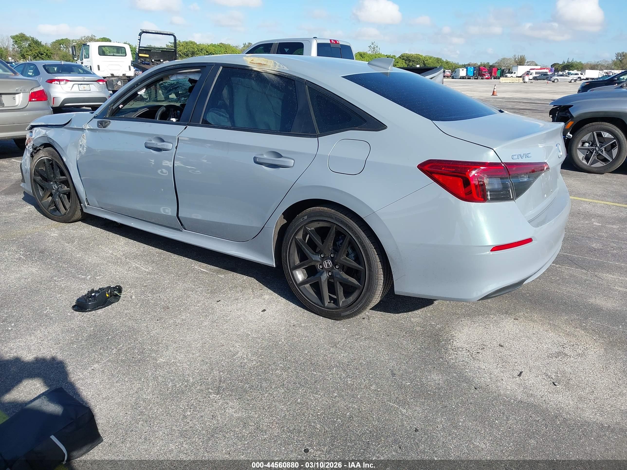 HONDA CIVIC image 3