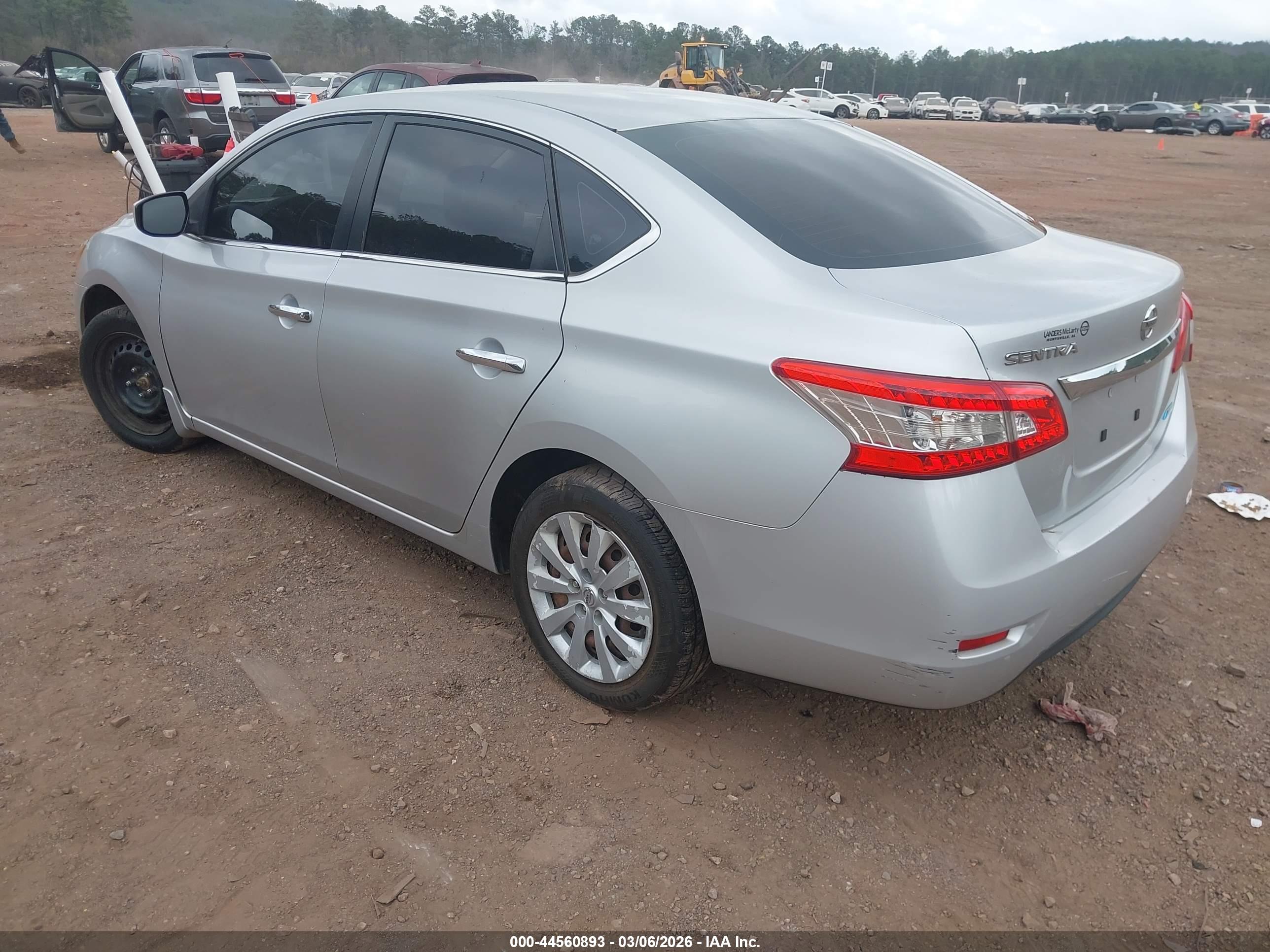 NISSAN SENTRA image 3