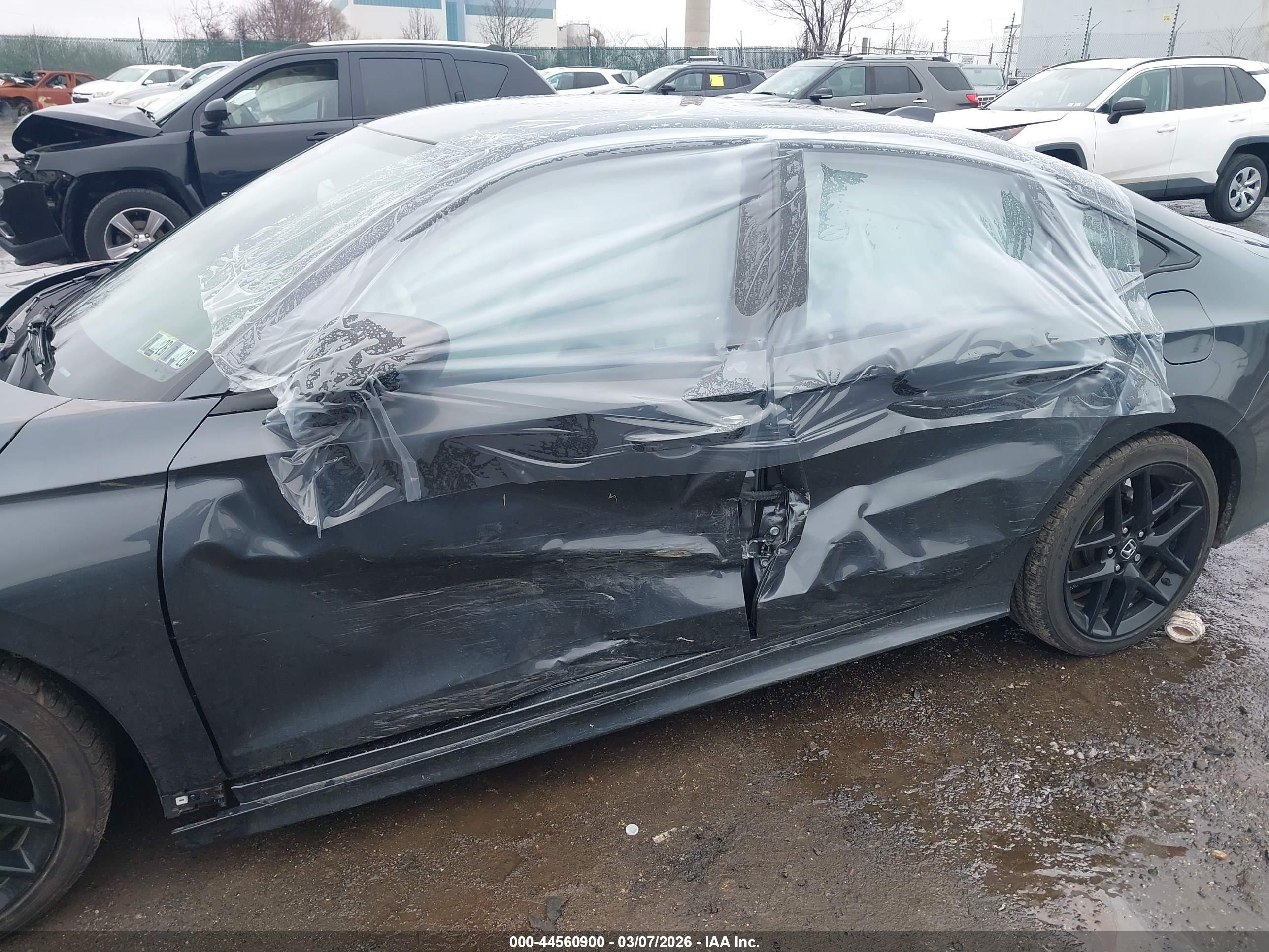 HONDA CIVIC image 6
