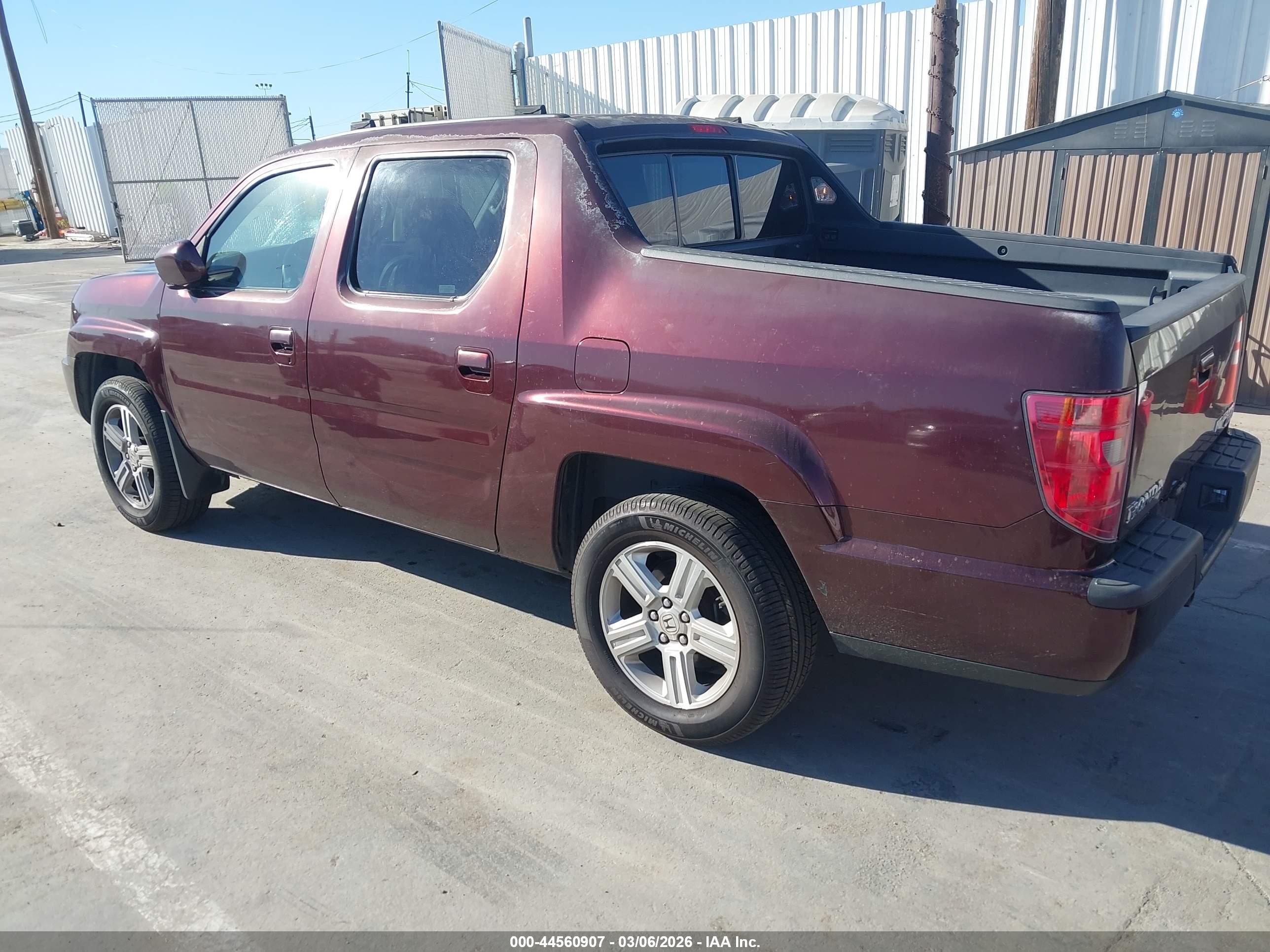 HONDA RIDGELINE image 3