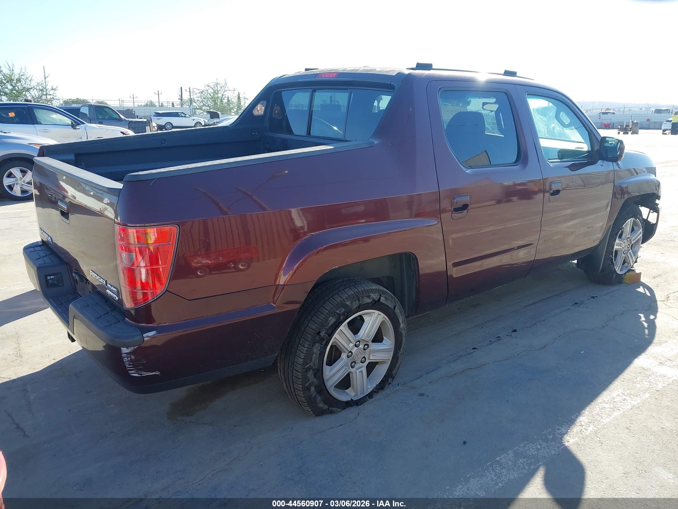 HONDA RIDGELINE image 4