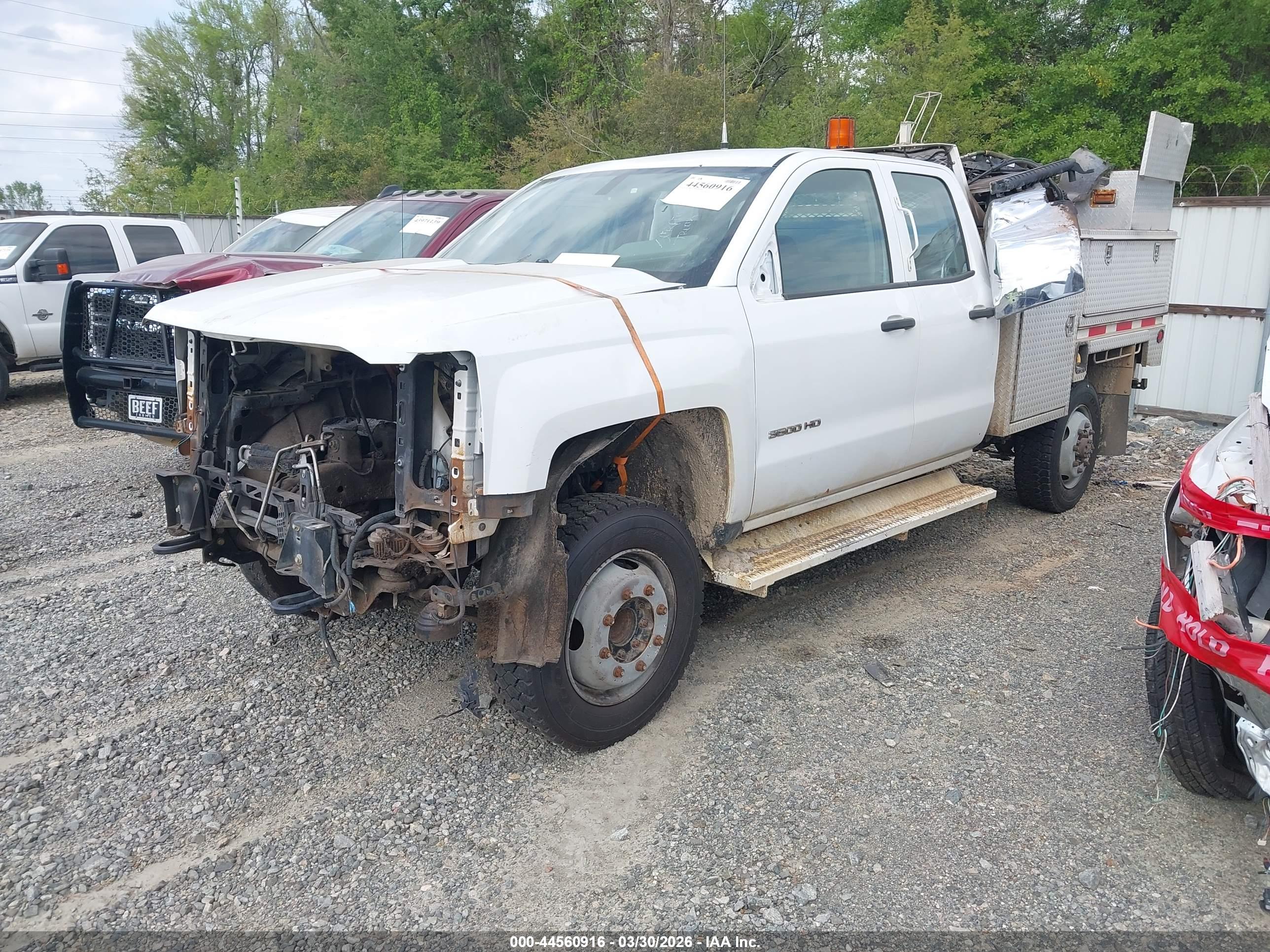 CHEVROLET SILVERADO image 2